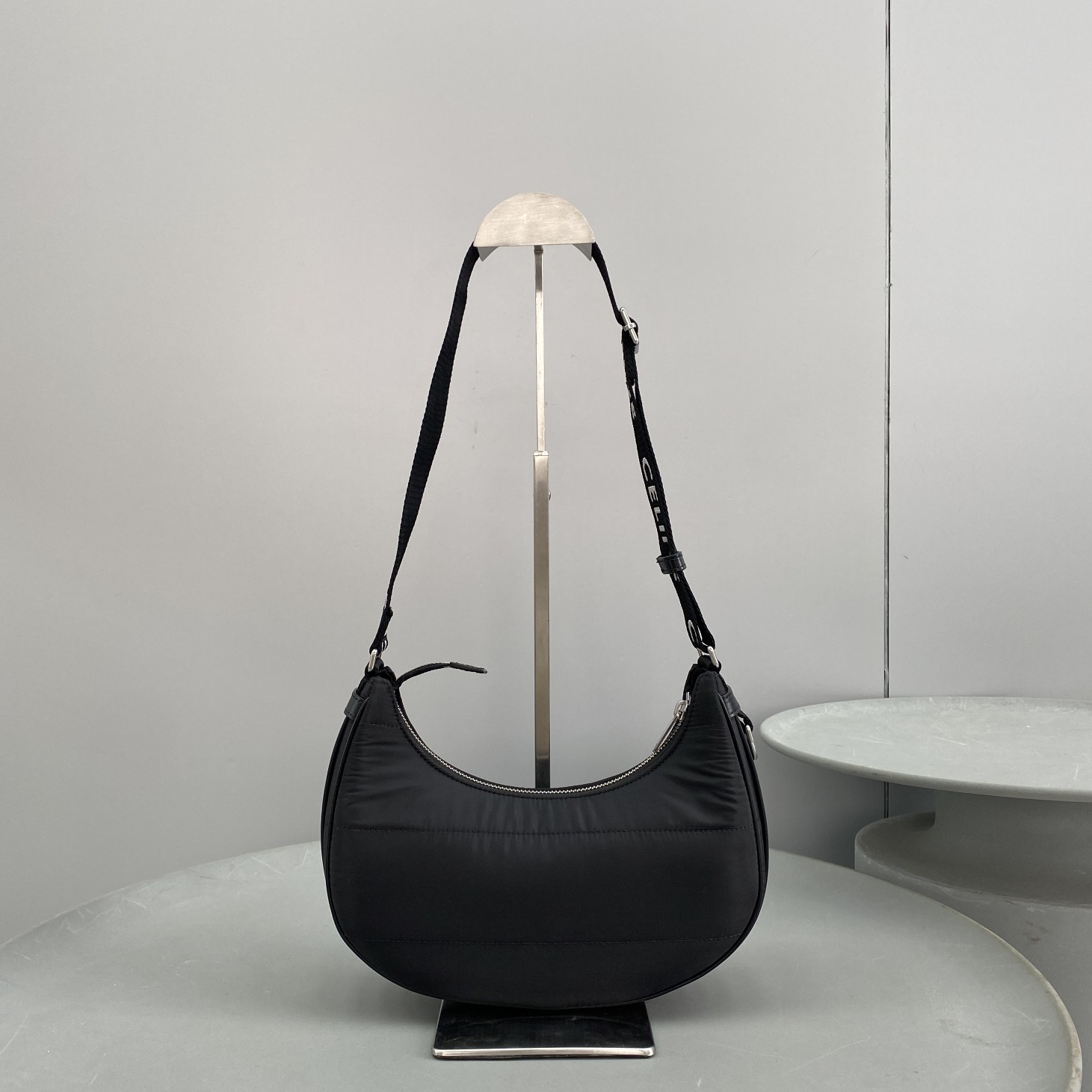 1:1 Replica Celine Medium Ava Bag With Celine Strap In Quilted Nylon Black For Women 9in/23cm 196972DLI.38SI