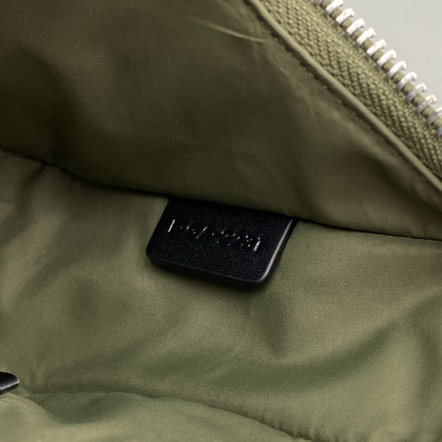 1:1 Replica Celine Medium Ava Bag With Celine Strap In Quilted Nylon Khaki For Women 9in/23cm 196972DLI.15KH - Image 5