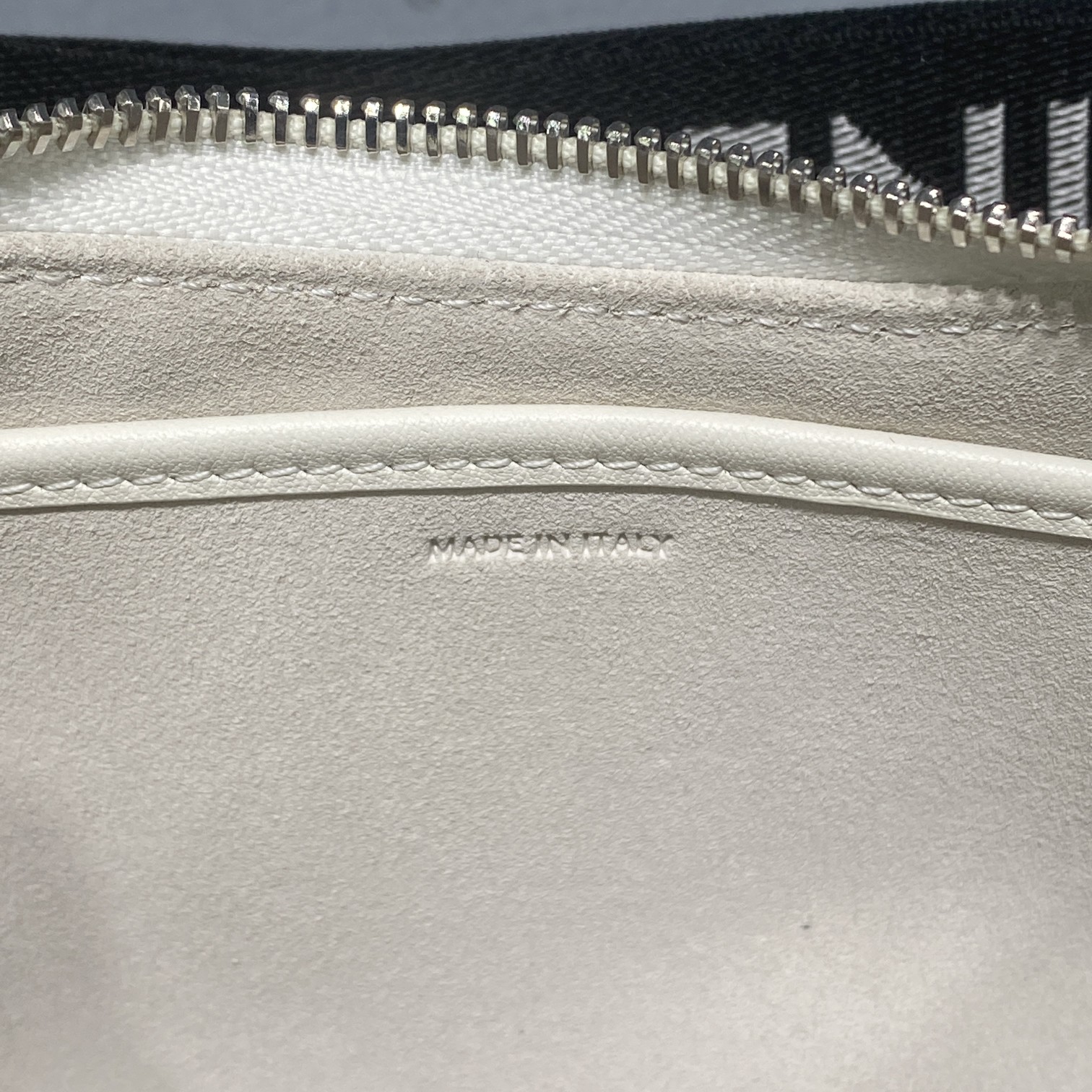 1:1 Replica Celine Medium Ava Bag With Celine Strap White For Women 9in/23cm - Image 8