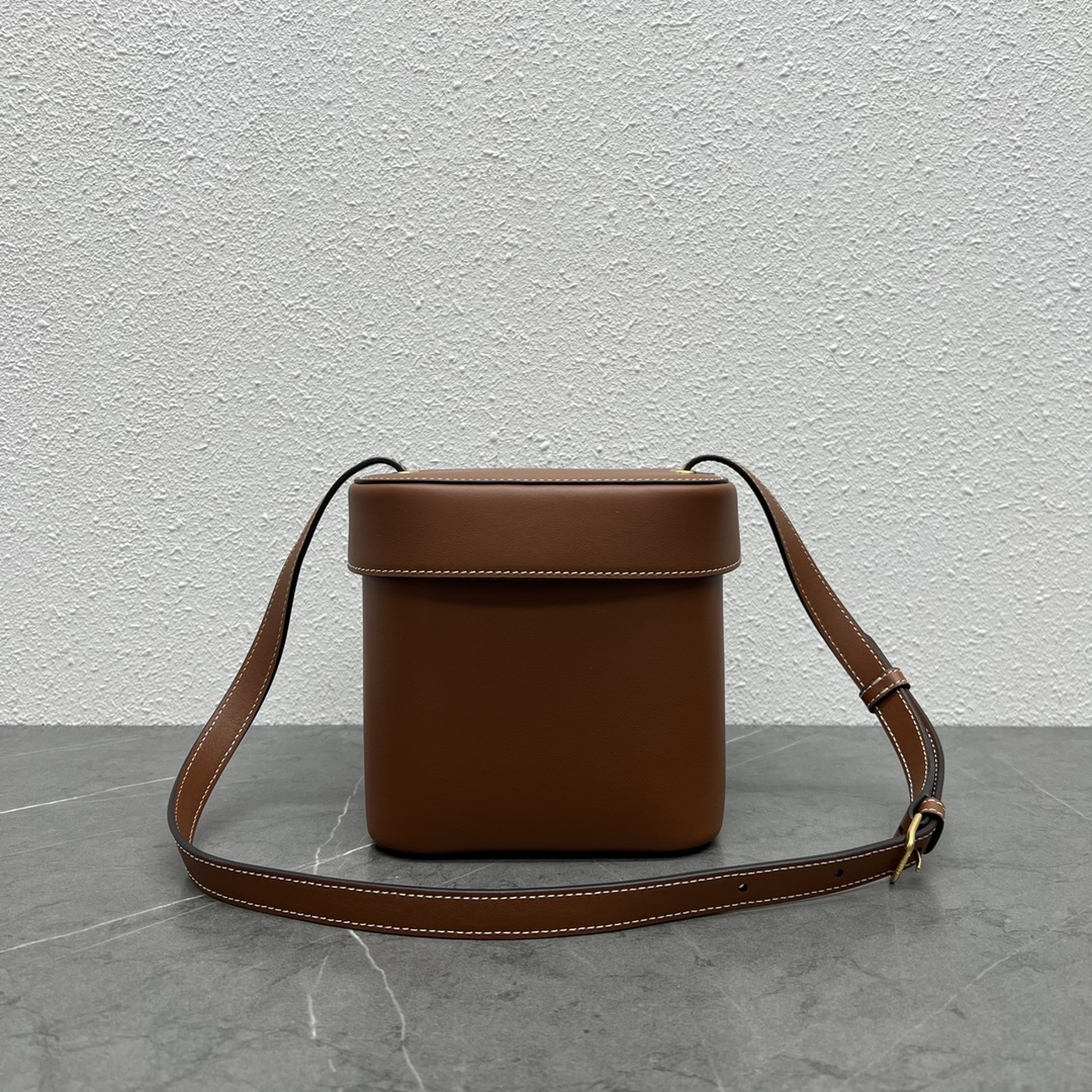 1:1 Replica Celine Medium Box Cuir Triomphe Tan For Women 6in/16cm 199253DU3.04LU - Image 8