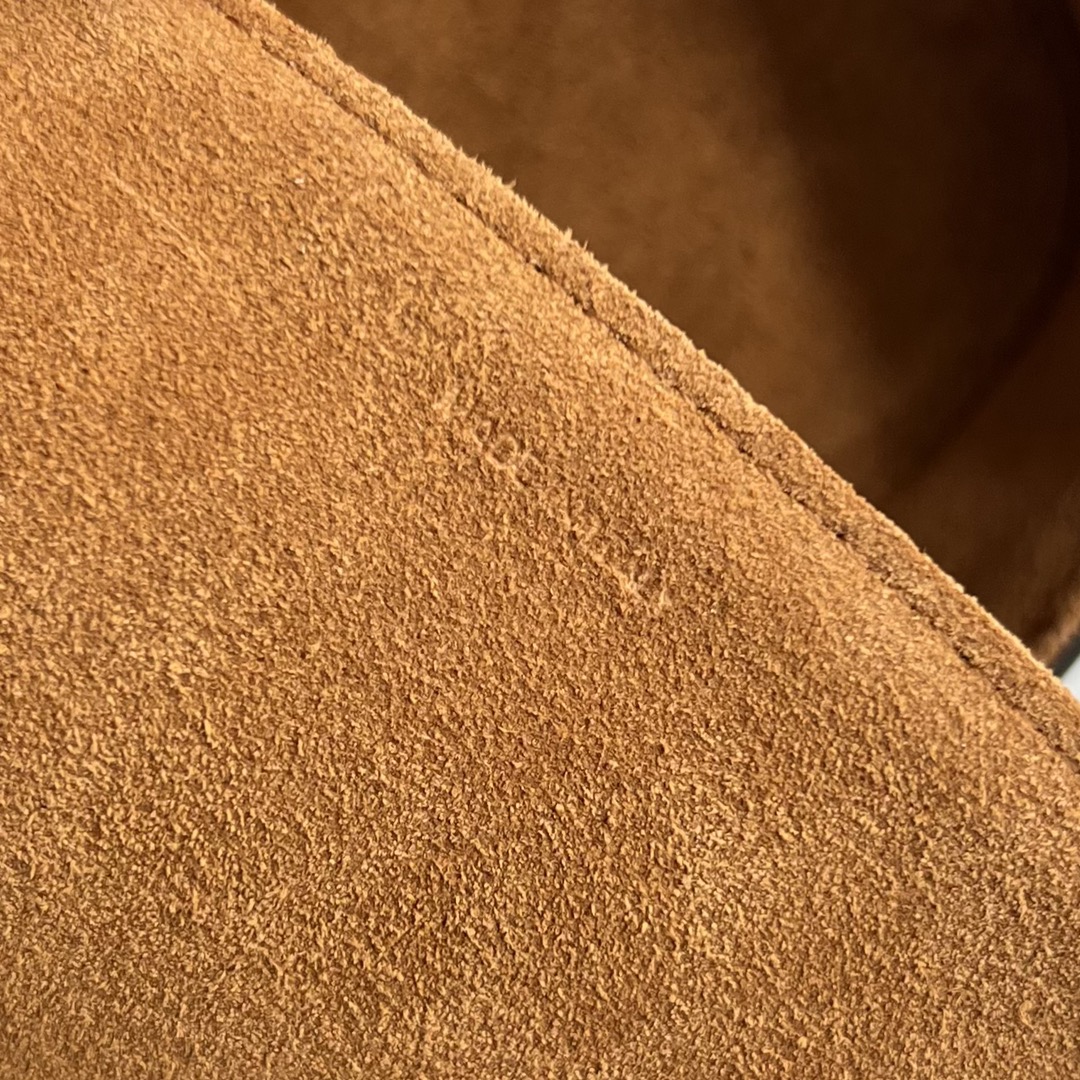 1:1 Replica Celine Medium Box Cuir Triomphe Tan For Women 6in/16cm 199253DU3.04LU - Image 7