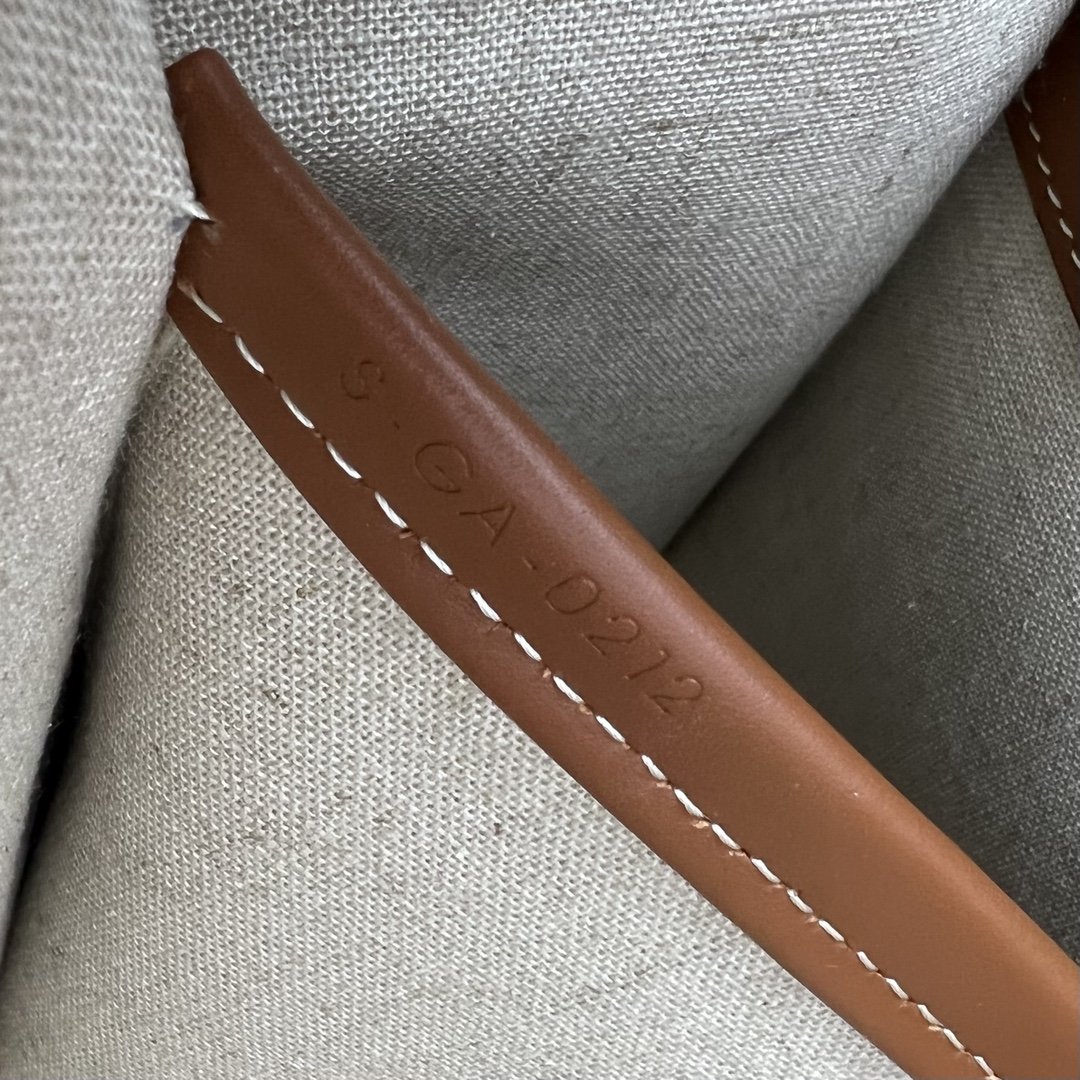 1:1 Replica Celine Medium Cabas 16 In Textile Natural / Tan For Women 16in/40cm 197332DUH.02NT - Image 4