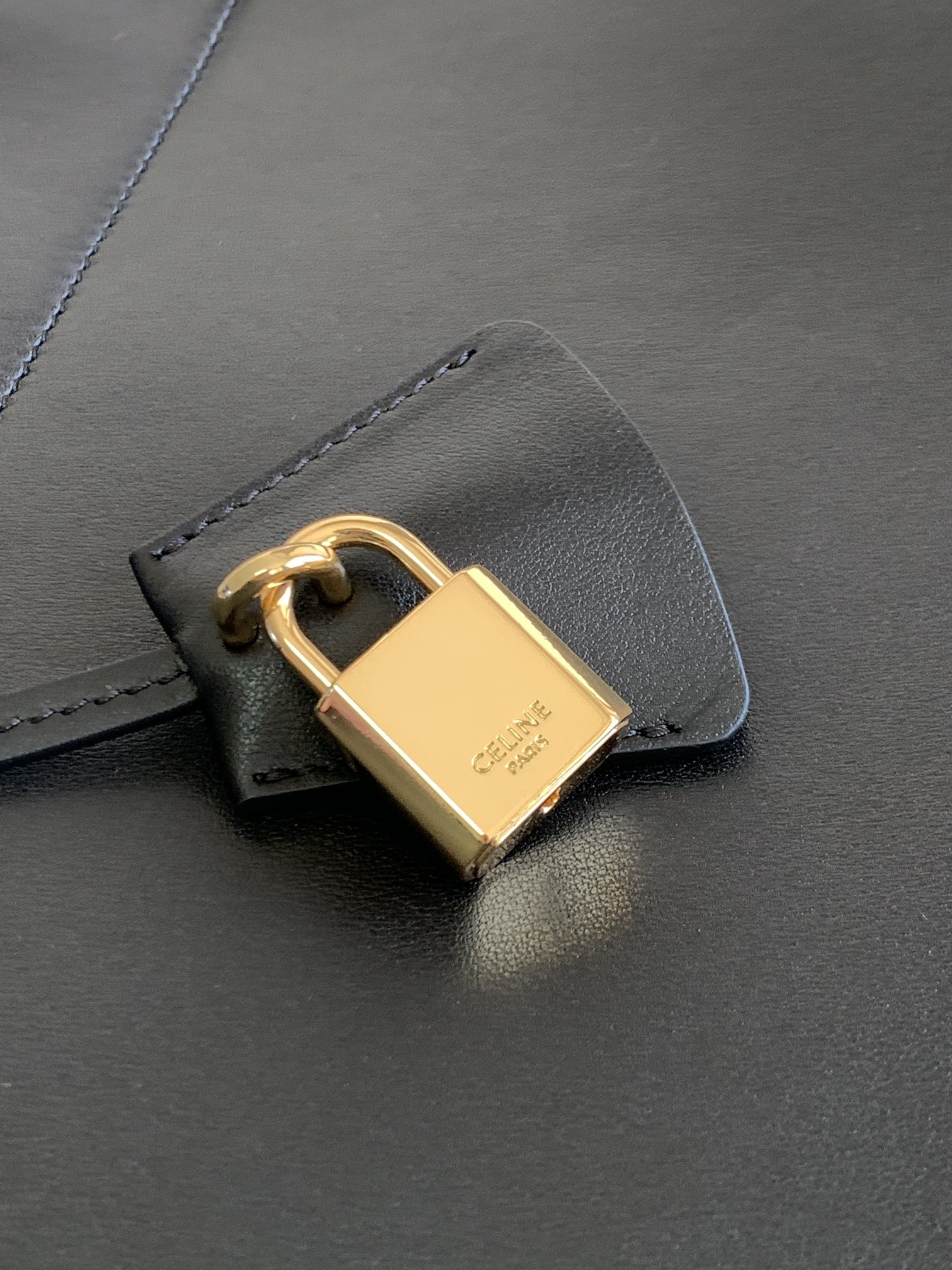 1:1 Replica Celine Medium Cabas Bourgeois Black For Women 18in/45cm - Image 5