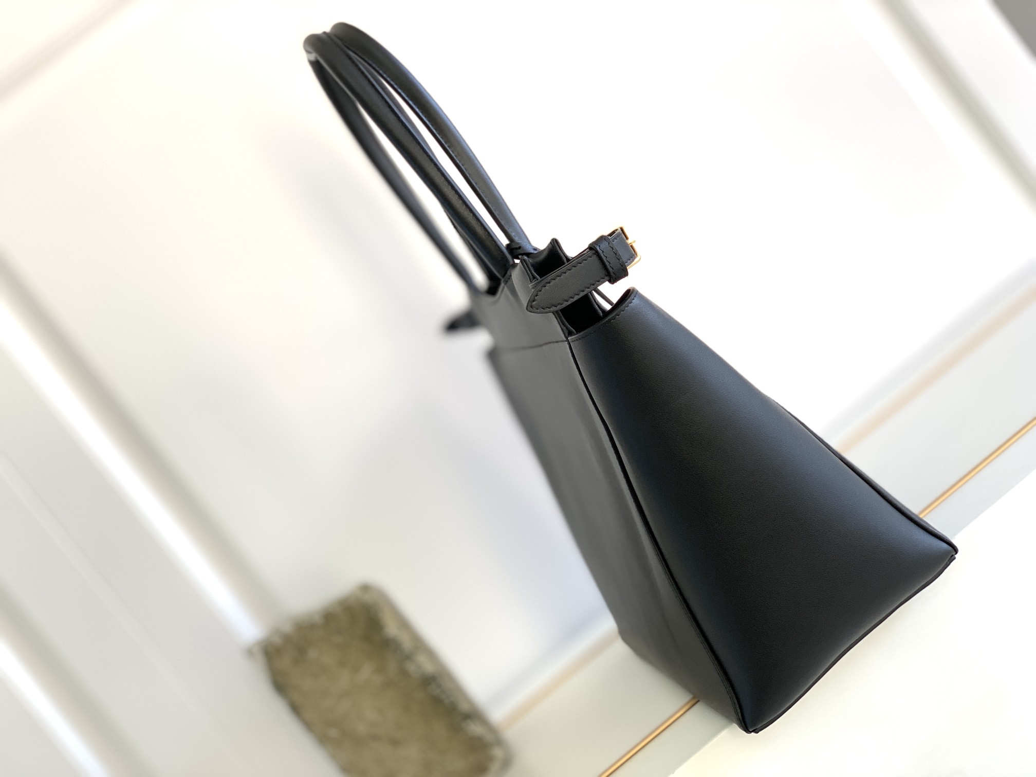 1:1 Replica Celine Medium Cabas Bourgeois Black For Women 18in/45cm - Image 3