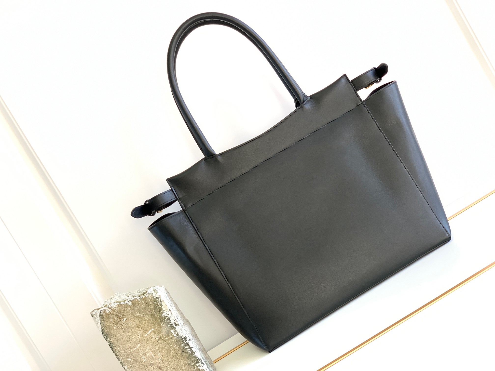 1:1 Replica Celine Medium Cabas Bourgeois Black For Women 18in/45cm - Image 6