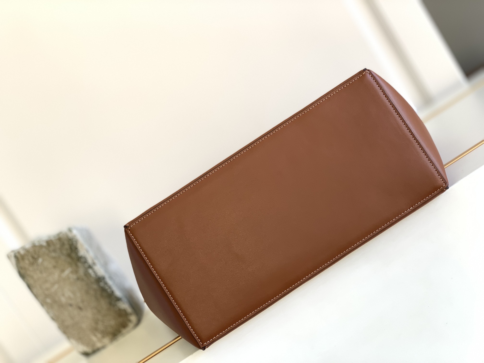 1:1 Replica Celine Medium Cabas Bourgeois Tan For Women 18in/45cm 199773EHS.04LU - Image 2