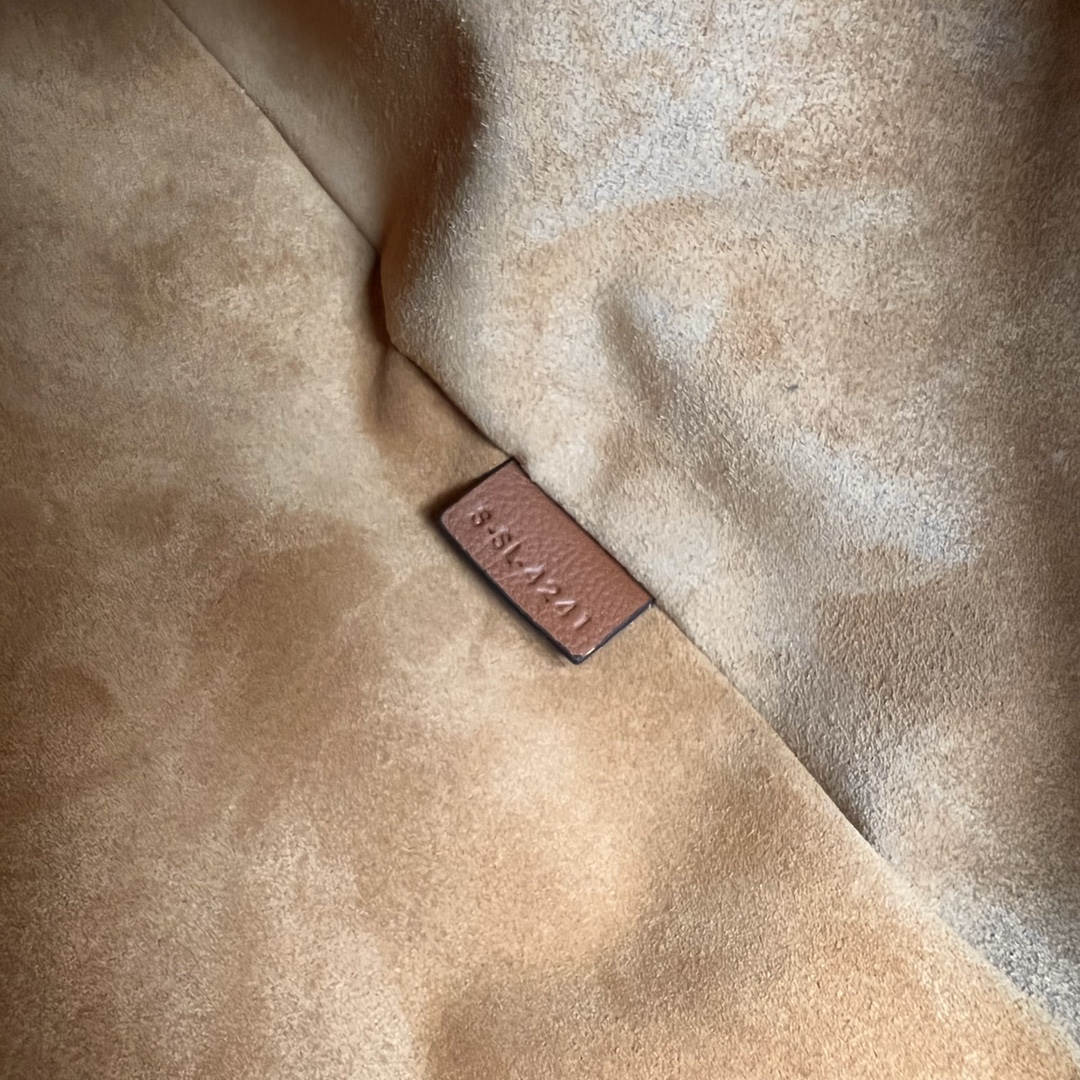 1:1 Replica Celine Medium Leandre Bag In Supple Brown For Women 14in/35cm 197263DV7.04LU - Image 6