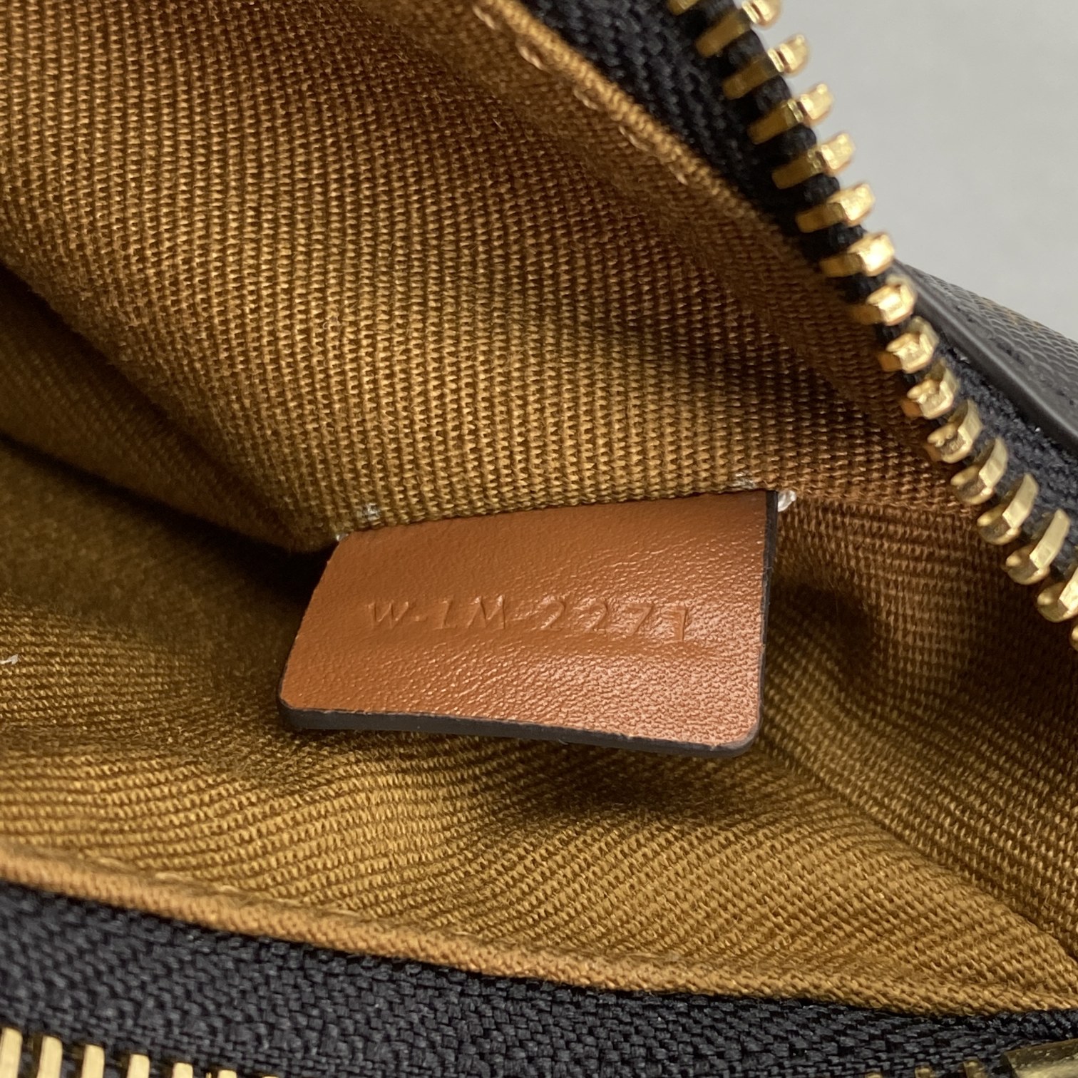 1:1 Replica Celine Mini Ava In Triomphe Canvas Brown For Women 6in/16cm 10I602DS1-04LU - Image 4