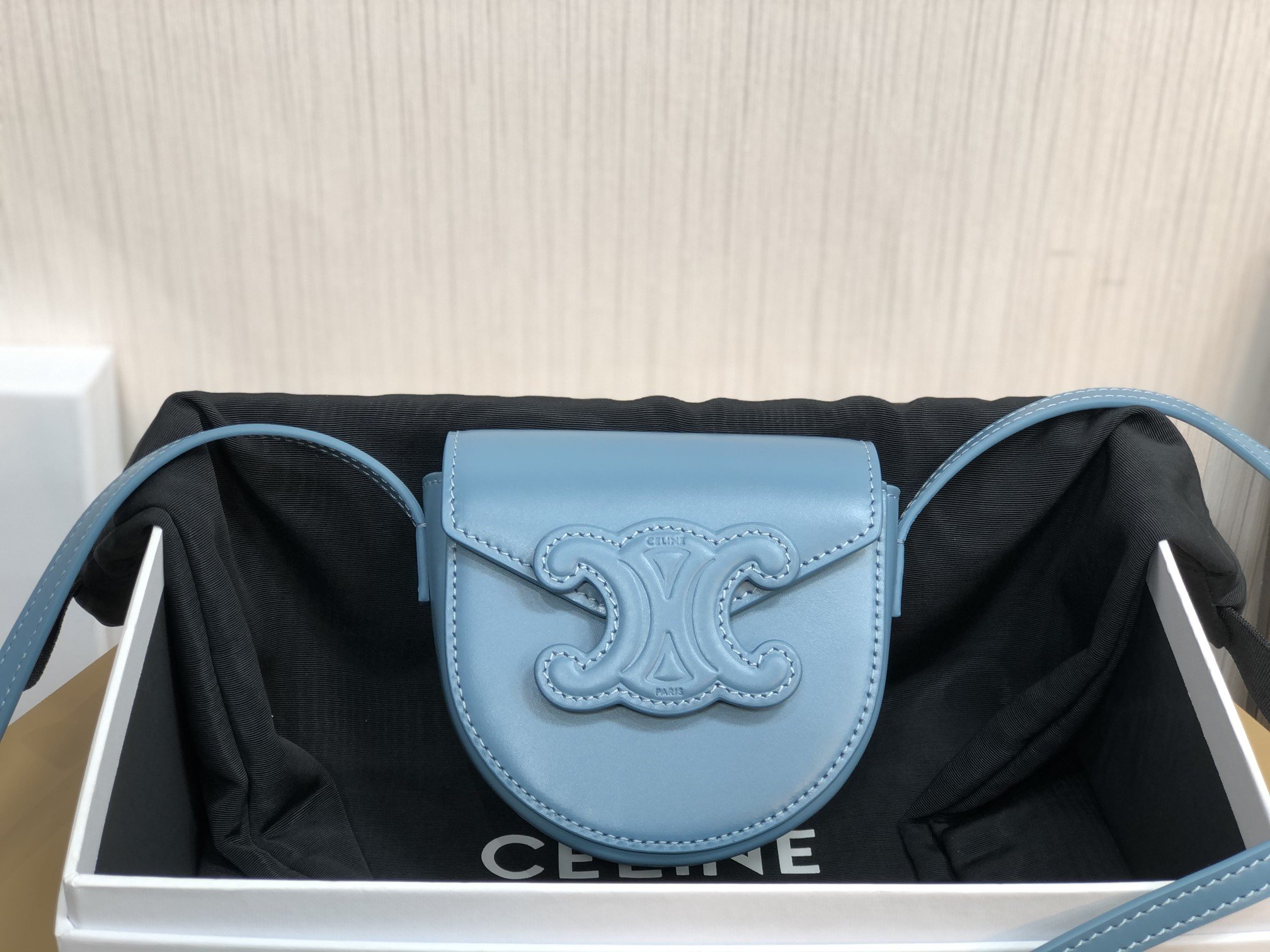 1:1 Replica Celine Mini Besace Cuir Triomphe Demin For Women 4in/11cm 10J303DPQ.07DD