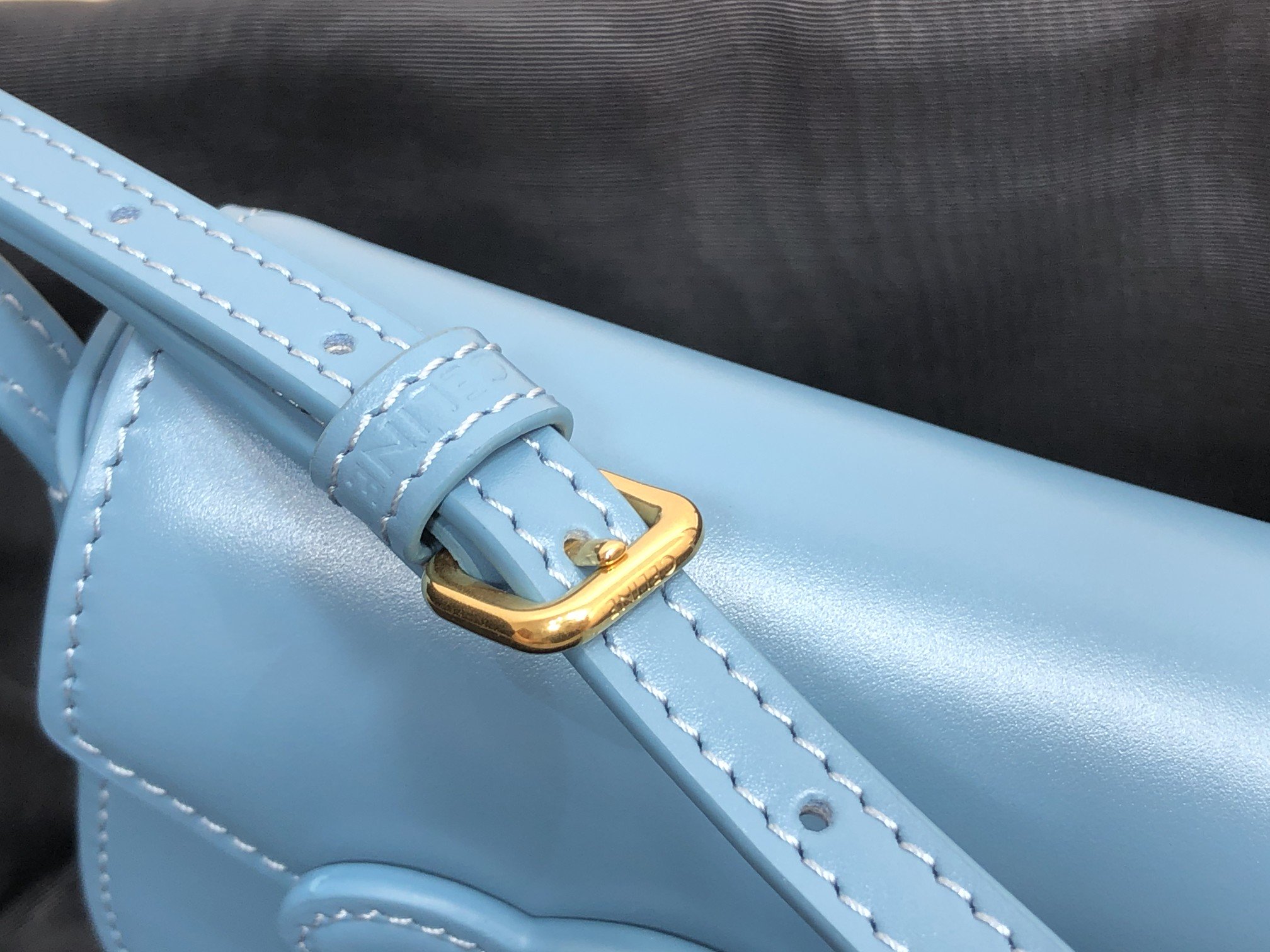 1:1 Replica Celine Mini Besace Cuir Triomphe Demin For Women 4in/11cm 10J303DPQ.07DD - Image 4