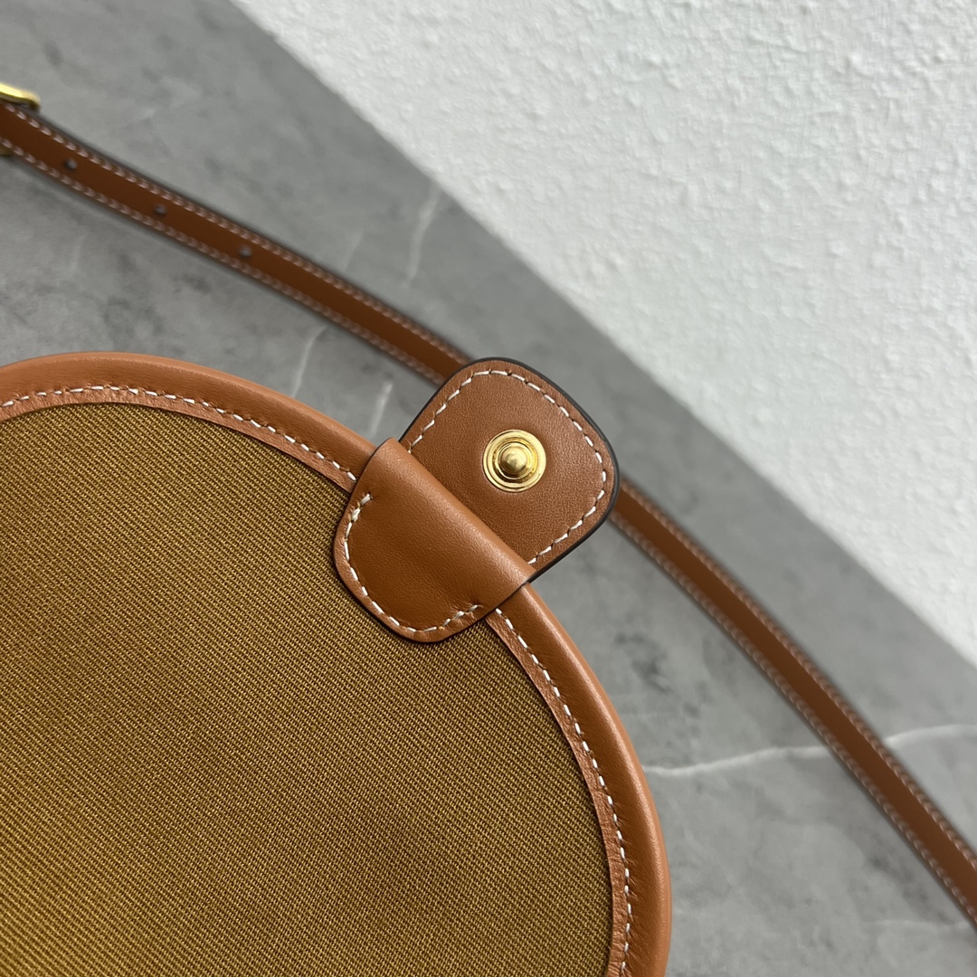 1:1 Replica Celine Mini Besace In Triomphe Canvas With Triomphe Heart Embroidery Brown For Women 6in/15cm 196702ECK.04LU - Image 8