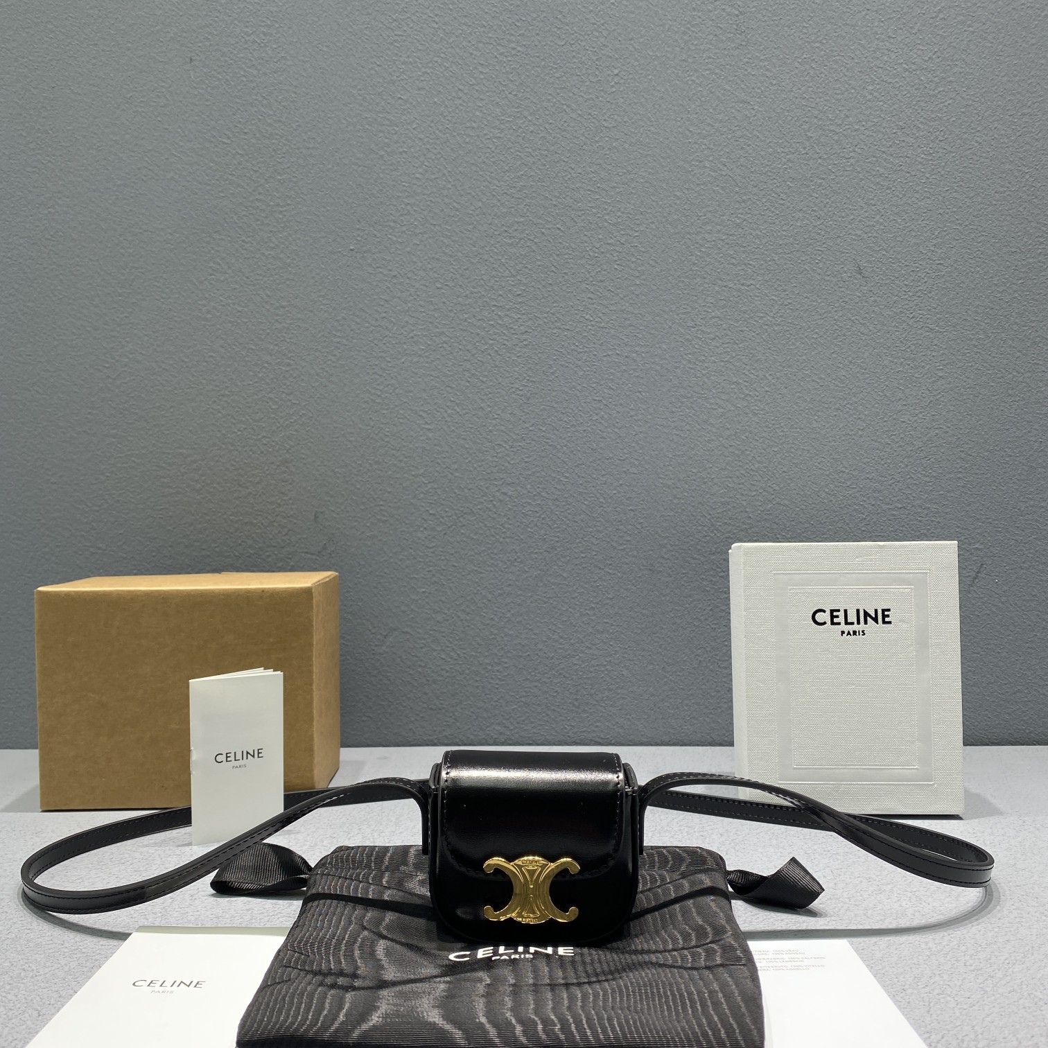 1:1 Replica Celine Mini Triomphe Black For Women 4in/11cm 10I513DPV.38NO