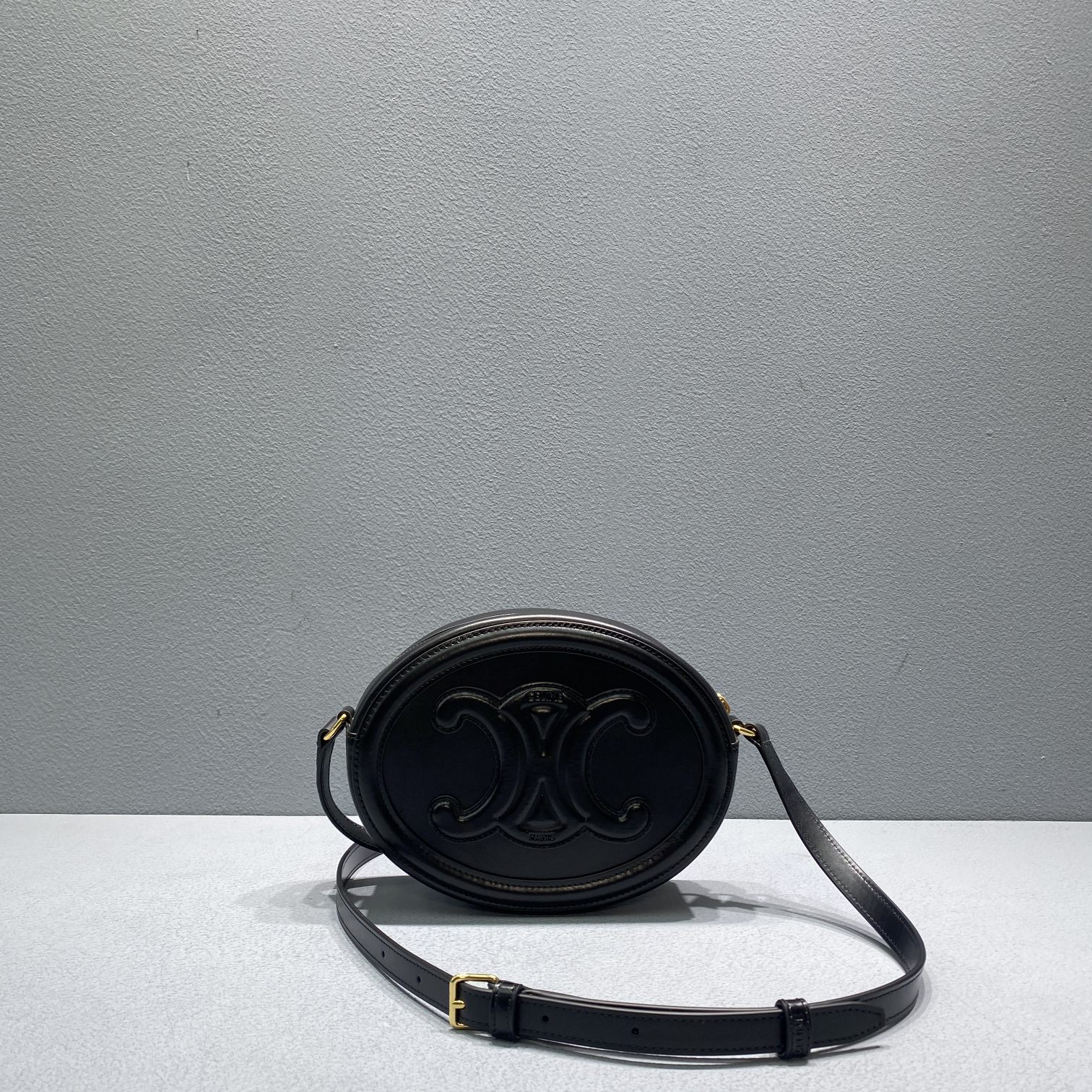 1:1 Replica Celine Oval Bag Cuir Triomphe Black For Women 8in/20cm 198603DXC.38NO - Image 6
