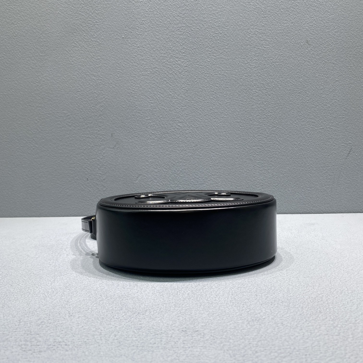 1:1 Replica Celine Oval Bag Cuir Triomphe Black For Women 8in/20cm 198603DXC.38NO - Image 9