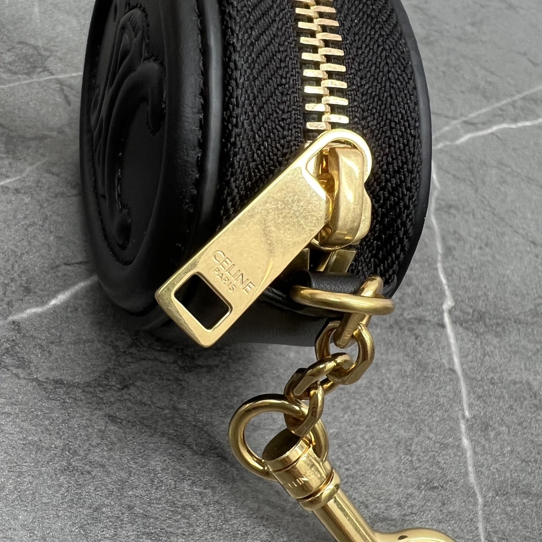 1:1 Replica Celine Pulse Cuir Triopee With Hooks - Soft Black For Women 3in/8cm 10I863DPQ.38NO - Image 3