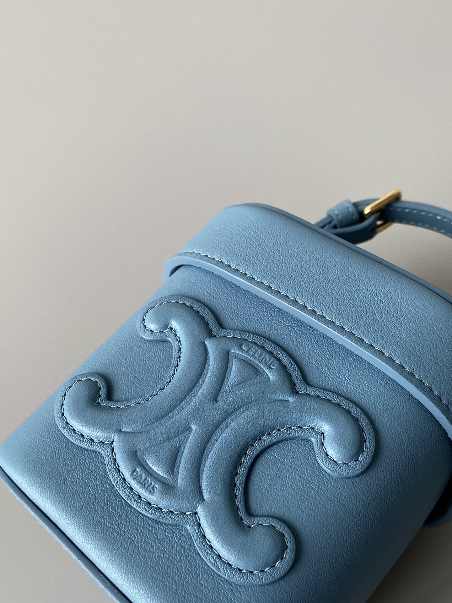 1:1 Replica Celine Small Box Cuir Triomphe Denim For Women 4in/11cm 199263DU3.07DD - Image 4