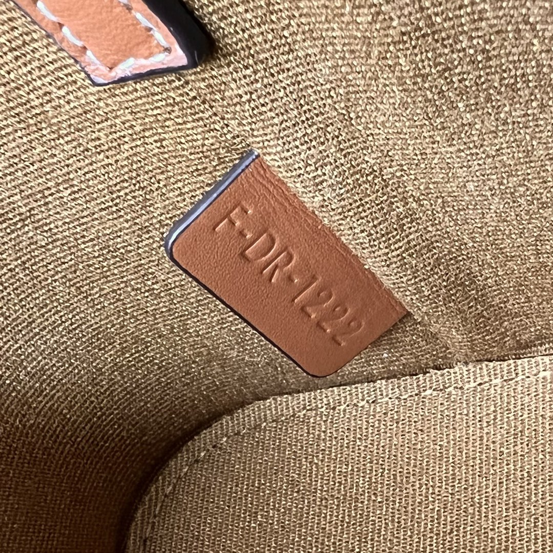 1:1 Replica Celine Small Box Cuir Triomphe In Triomphe Canvas Tan For Women 4in/11cm 199262EIN.04LU - Image 8