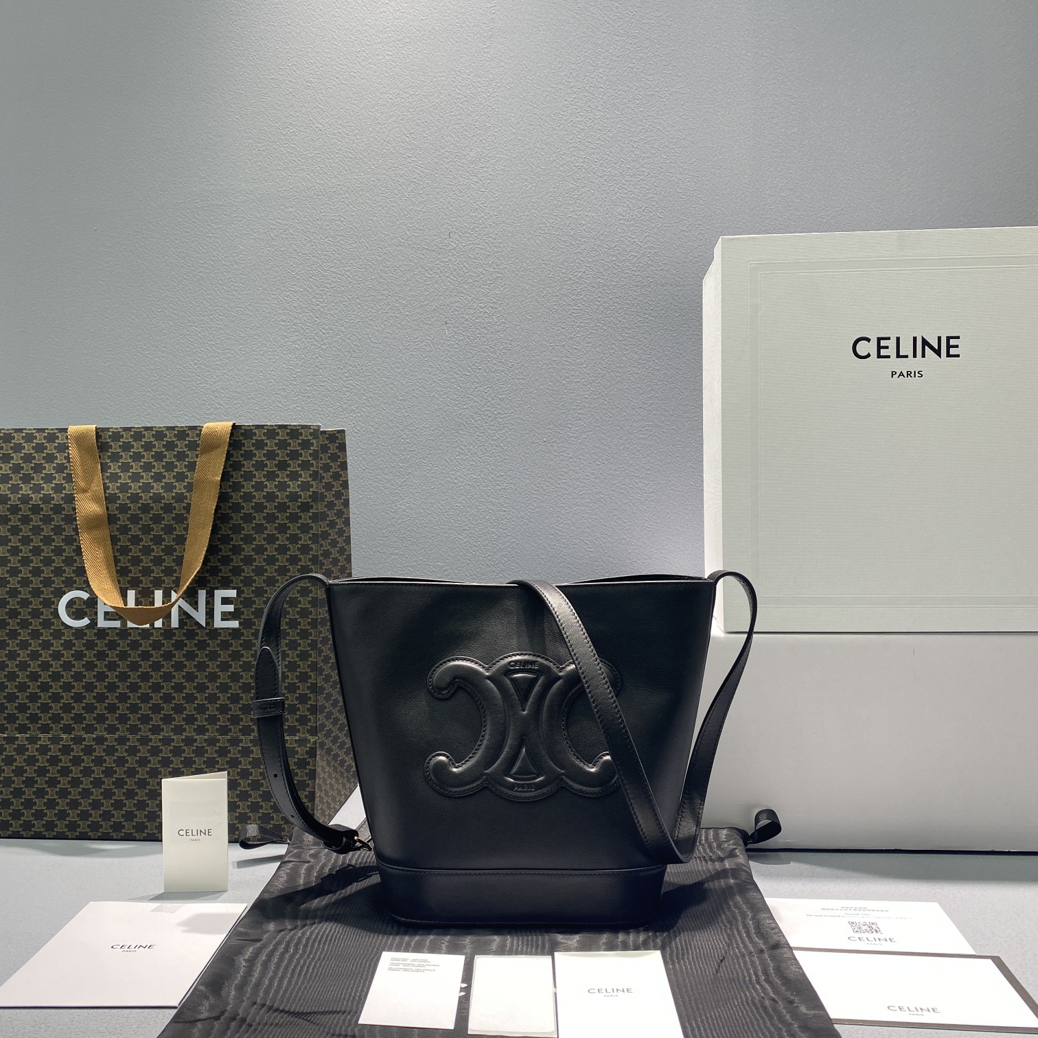 1:1 Replica Celine Small Bucket Cuir Triomphe Black For Women 9in/22cm 198243DU3.38NO