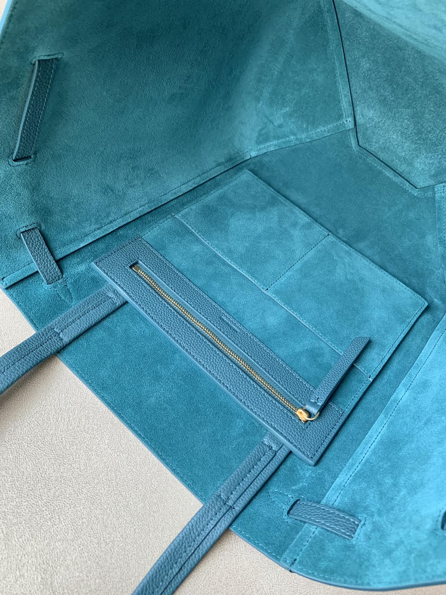 1:1 Replica Celine Small Cabas Phantom In Soft Grained Green For Women 12in/31cm - Image 5