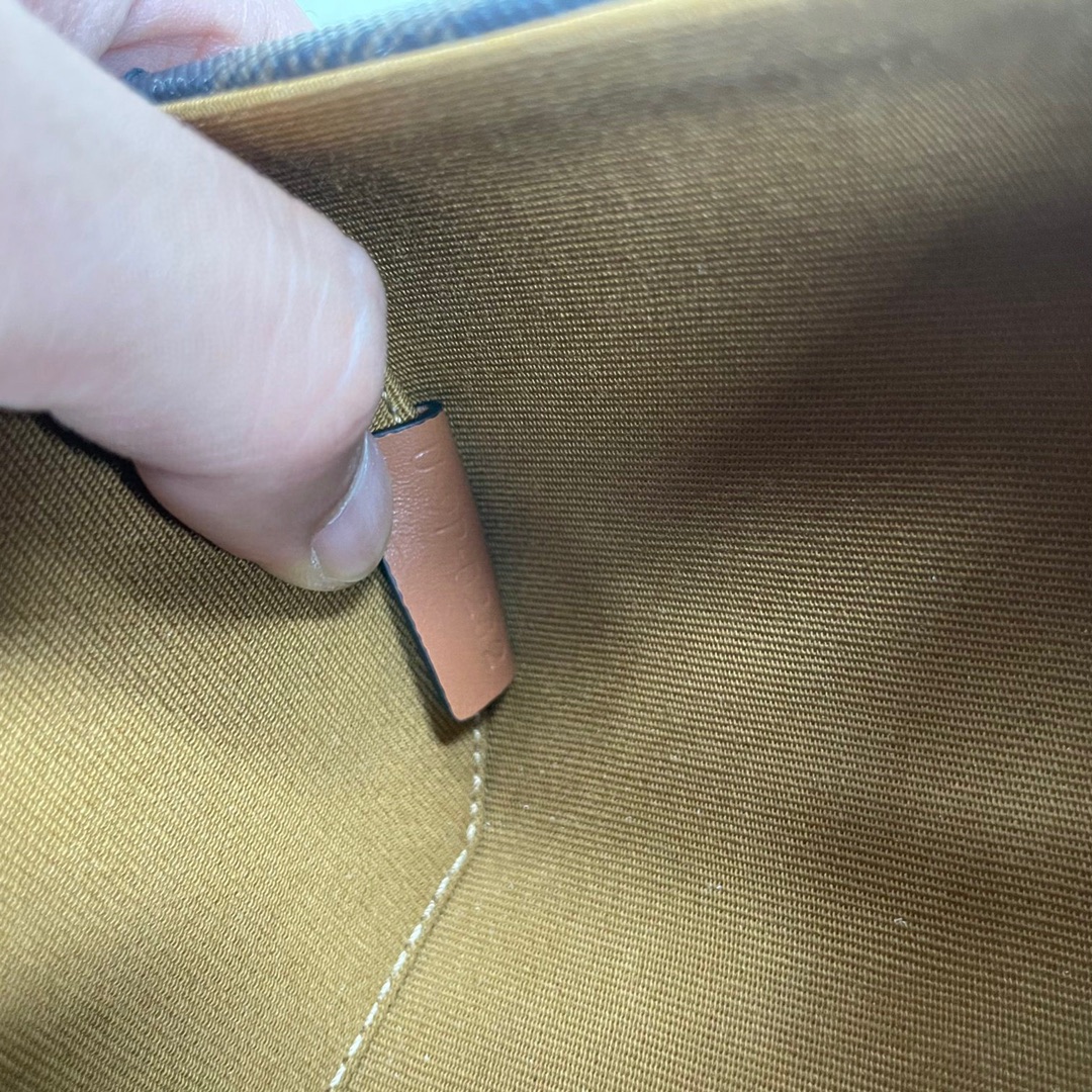 1:1 Replica Celine Small Round Box Triomphe In Triomphe Canvas Tan For Women 4.5in/11.5cm - Image 8