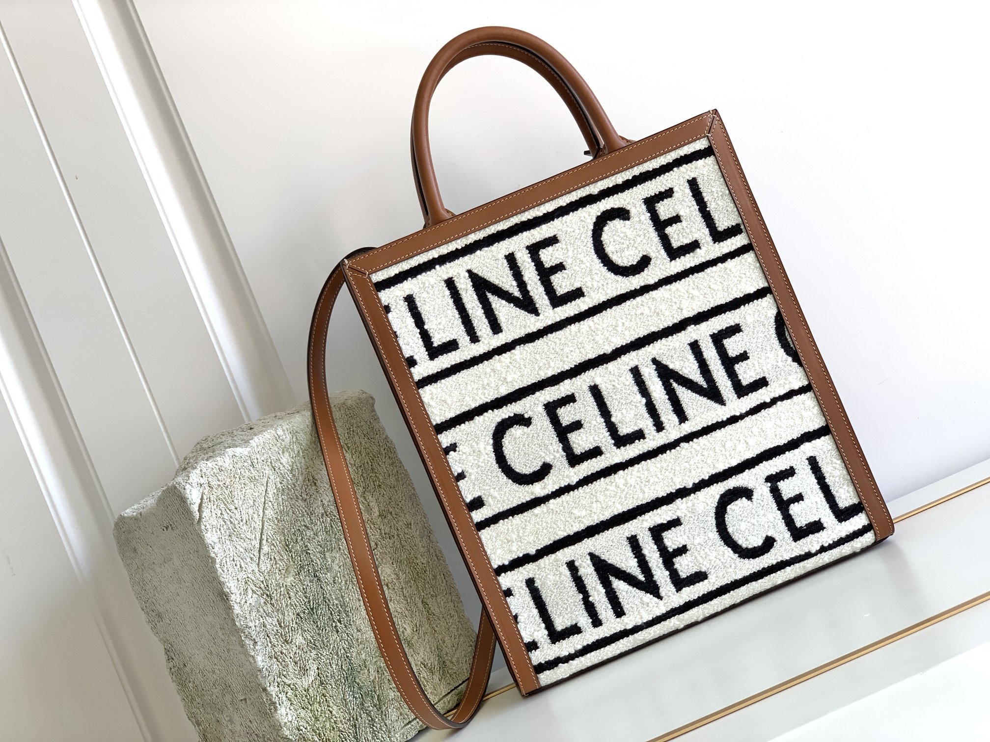 1:1 Replica Celine Small Vertical Cabas Celine In Textile With Celine All-Over White / Black For Women 13in/32cm 192082EFY.01WB