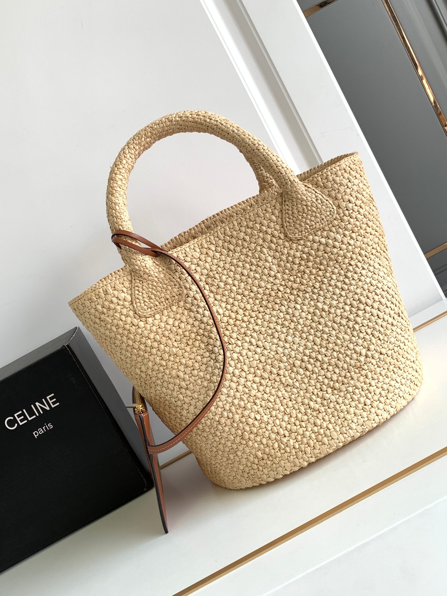 1:1 Replica Celine Supple Small Triomphe Classic Panier Beige For Women 23cm / 9in 114352FF7.04LU - Image 4