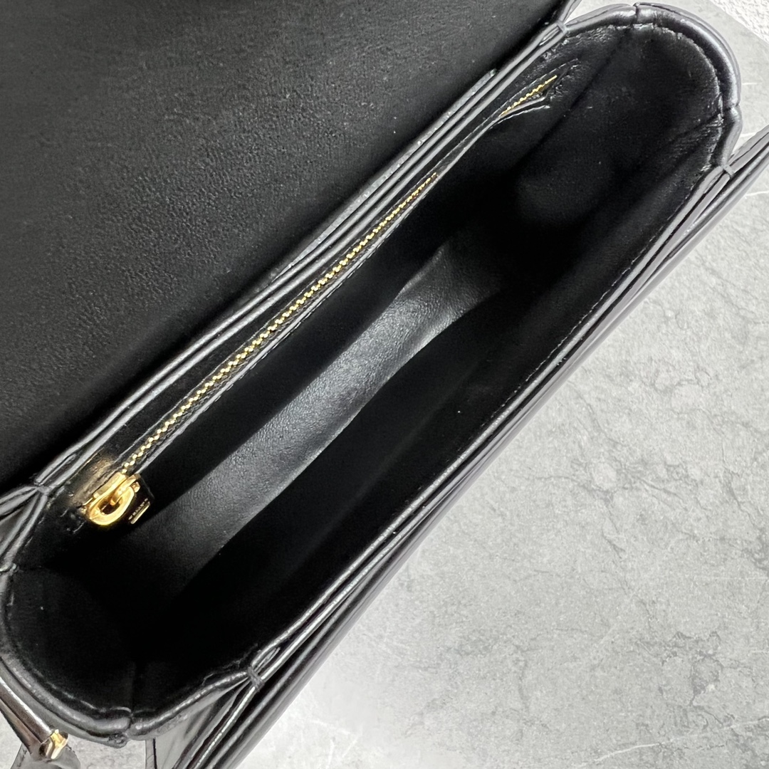 1:1 Replica Celine Teen Besace Triomphe Black For Women 4in/10cm 110413BF4.38NO - Image 5