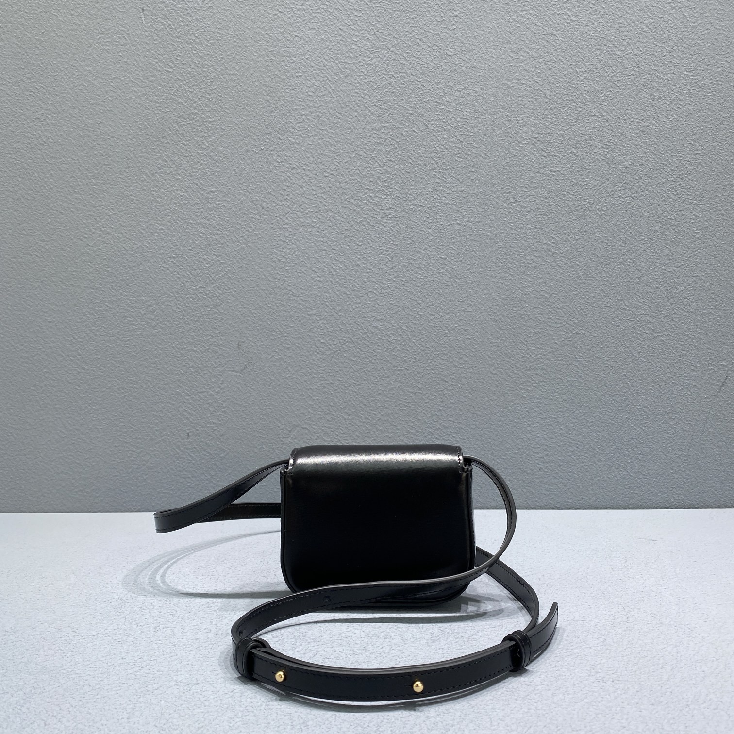 1:1 Replica Celine Teen Triomphe Bag Black For Women 4in/11cm 188423BF4.38NO - Image 2