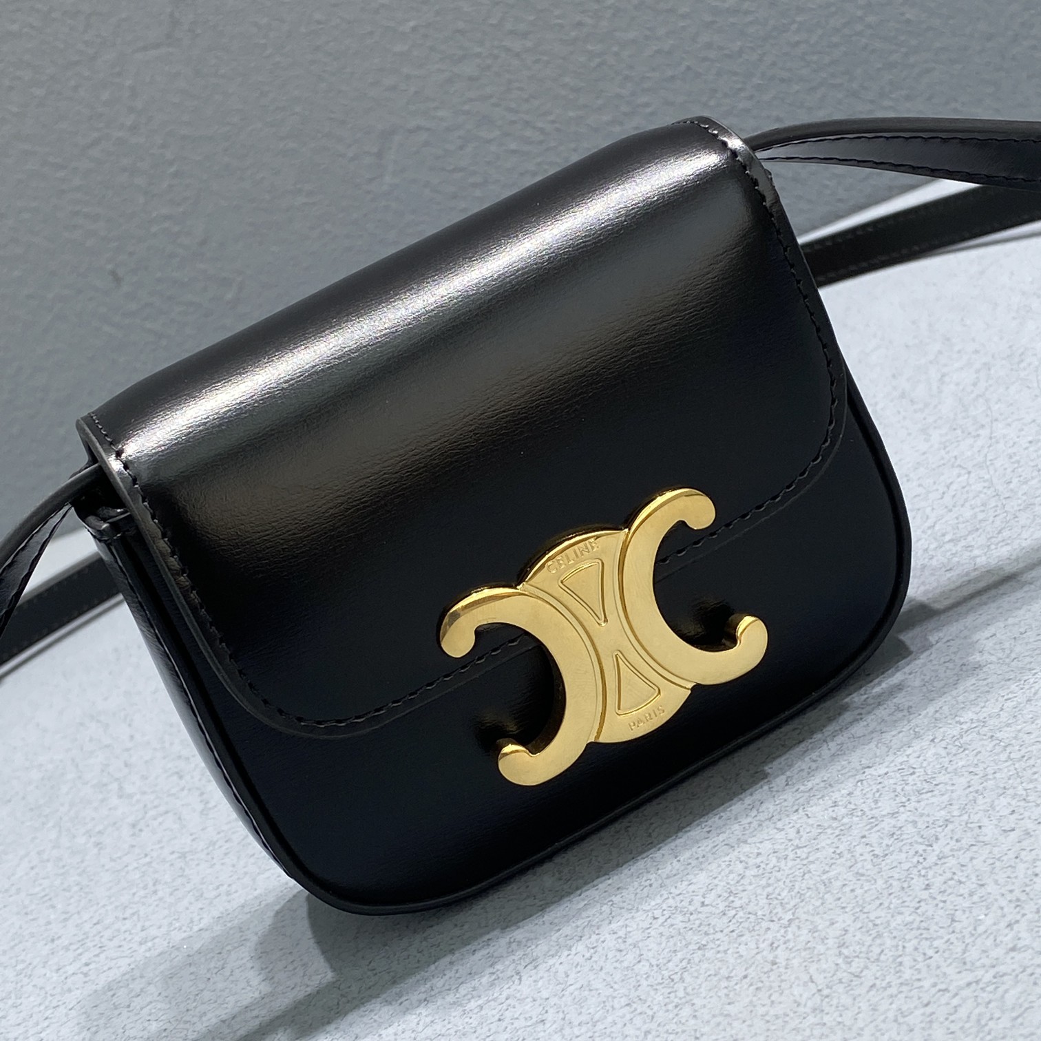 1:1 Replica Celine Teen Triomphe Bag Black For Women 4in/11cm 188423BF4.38NO - Image 3