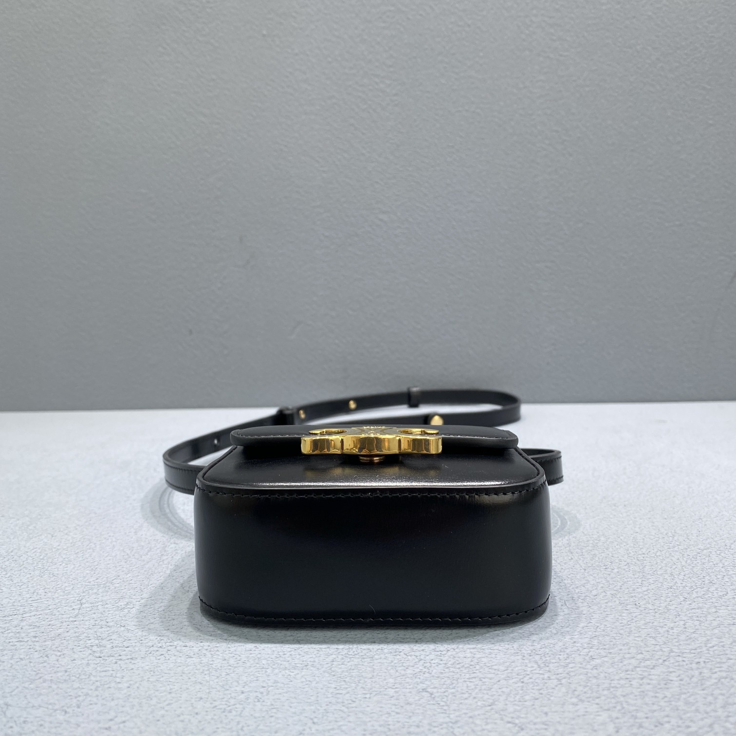 1:1 Replica Celine Teen Triomphe Bag Black For Women 4in/11cm 188423BF4.38NO - Image 4