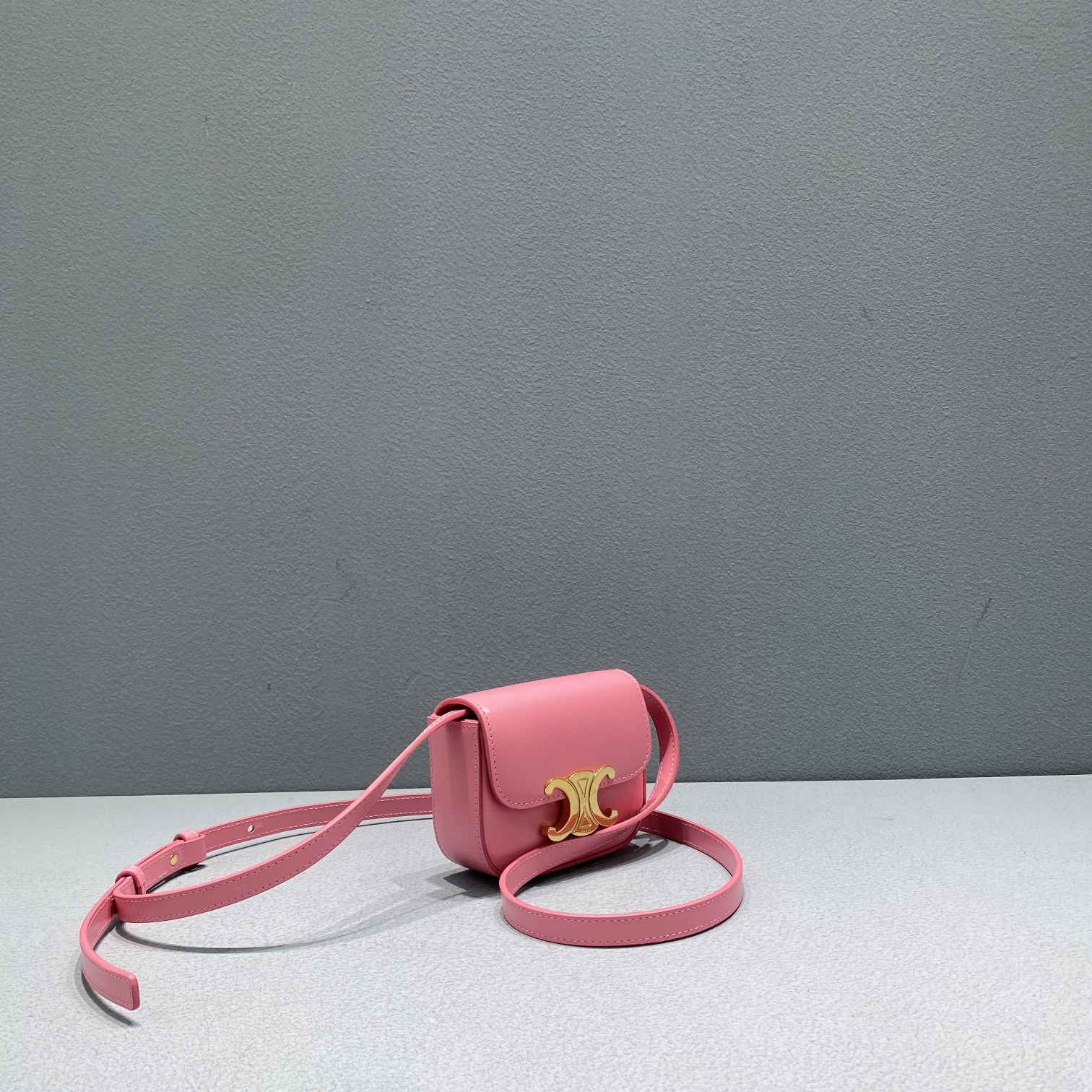 1:1 Replica Celine Teen Triomphe Bag Pink For Women 7in/19cm - Image 4