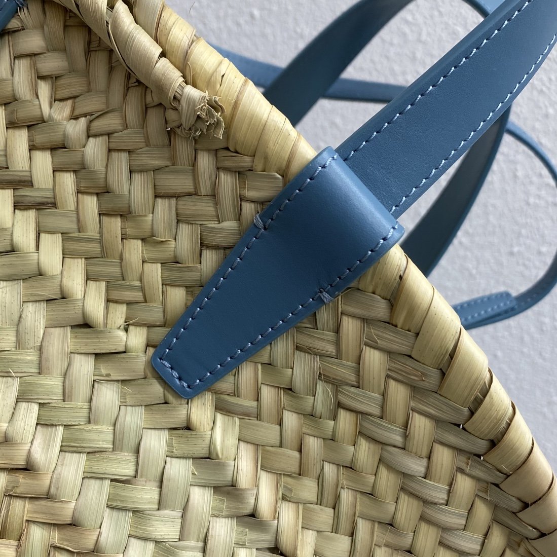 1:1 Replica Celine Teen Triomphe Celine Classic Panier In Palm Leaves And Lizard Blue For Women 8in/20cm - Image 8