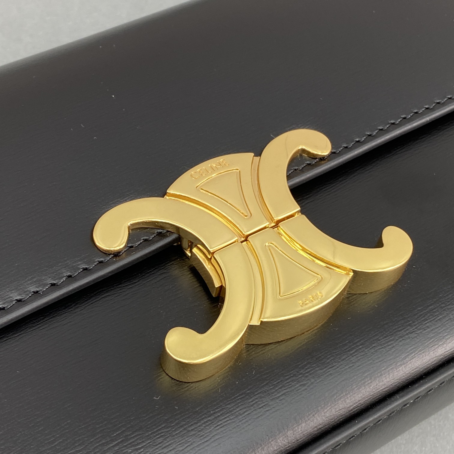 1:1 Replica Celine Triomphe Shoulder Bag Black For Women 8in/20cm 194143BF4.38NO - Image 9