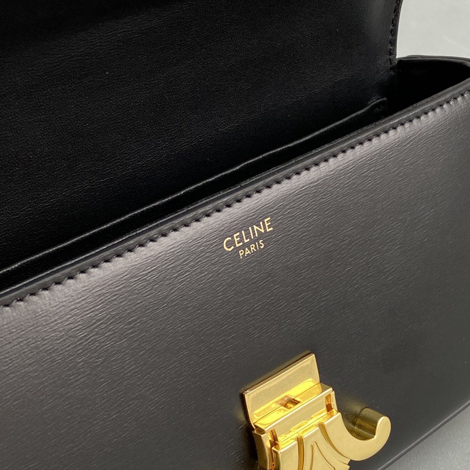 1:1 Replica Celine Triomphe Shoulder Bag Black For Women 8in/20cm 194143BF4.38NO - Image 4
