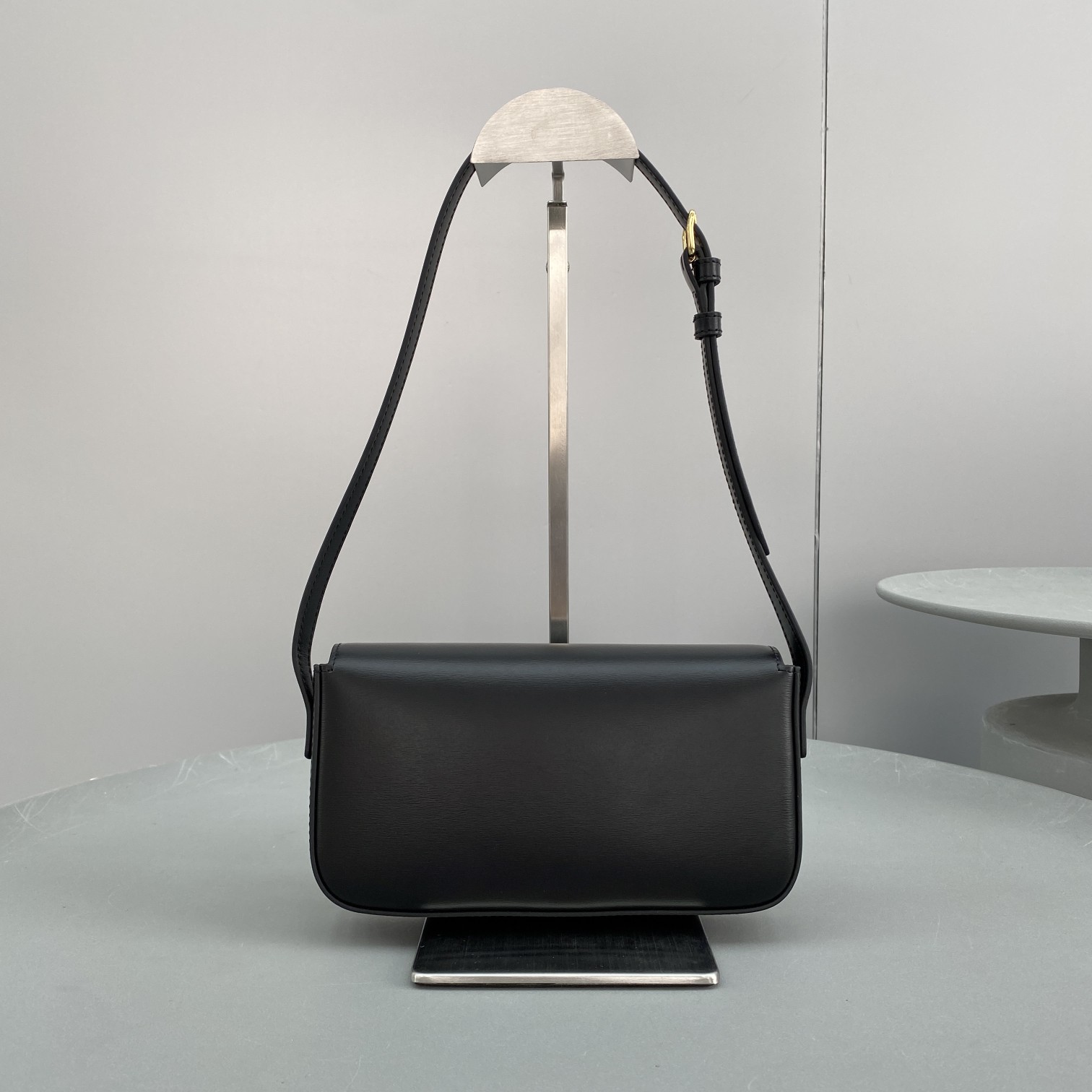 1:1 Replica Celine Triomphe Shoulder Bag Black For Women 8in/20cm 194143BF4.38NO - Image 2