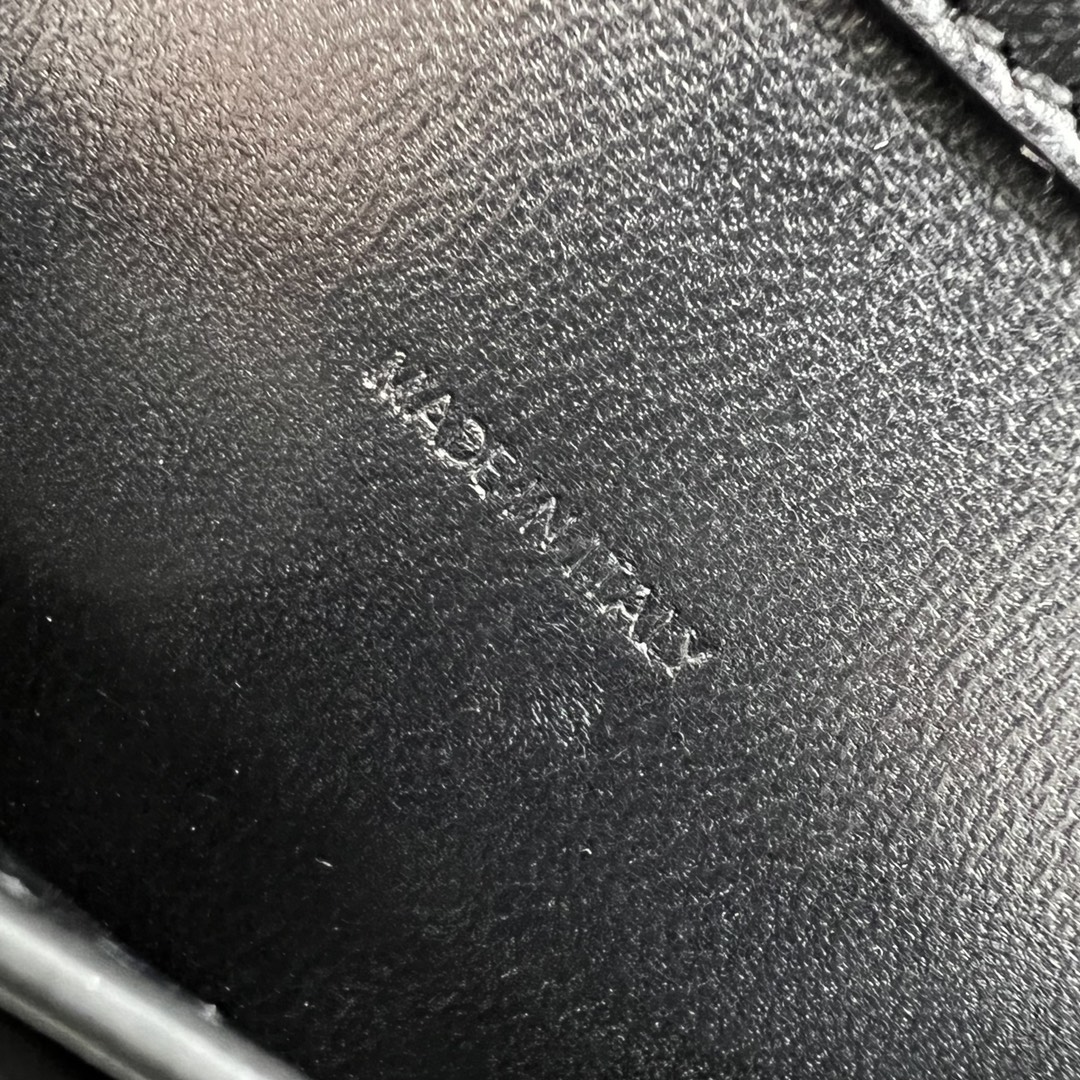 1:1 Replica Celine Vertical Phone Pouch Black For Women 6in/19cm 10J133DPV.38NO - Image 2