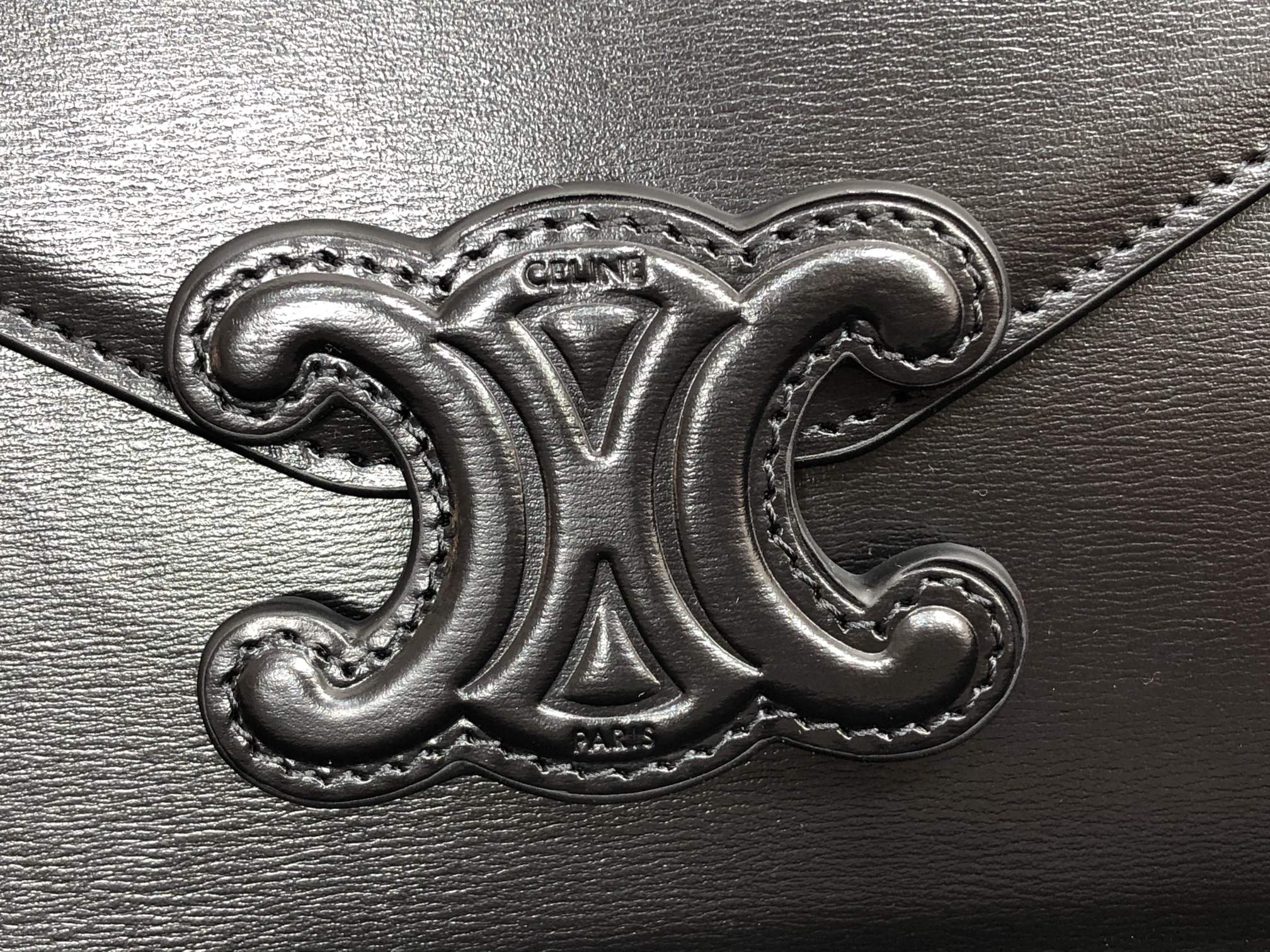 1:1 Replica Celine Wallet On Chain Triomphe Black For Women 7in/19cm 10J733DPV.38NO - Image 7