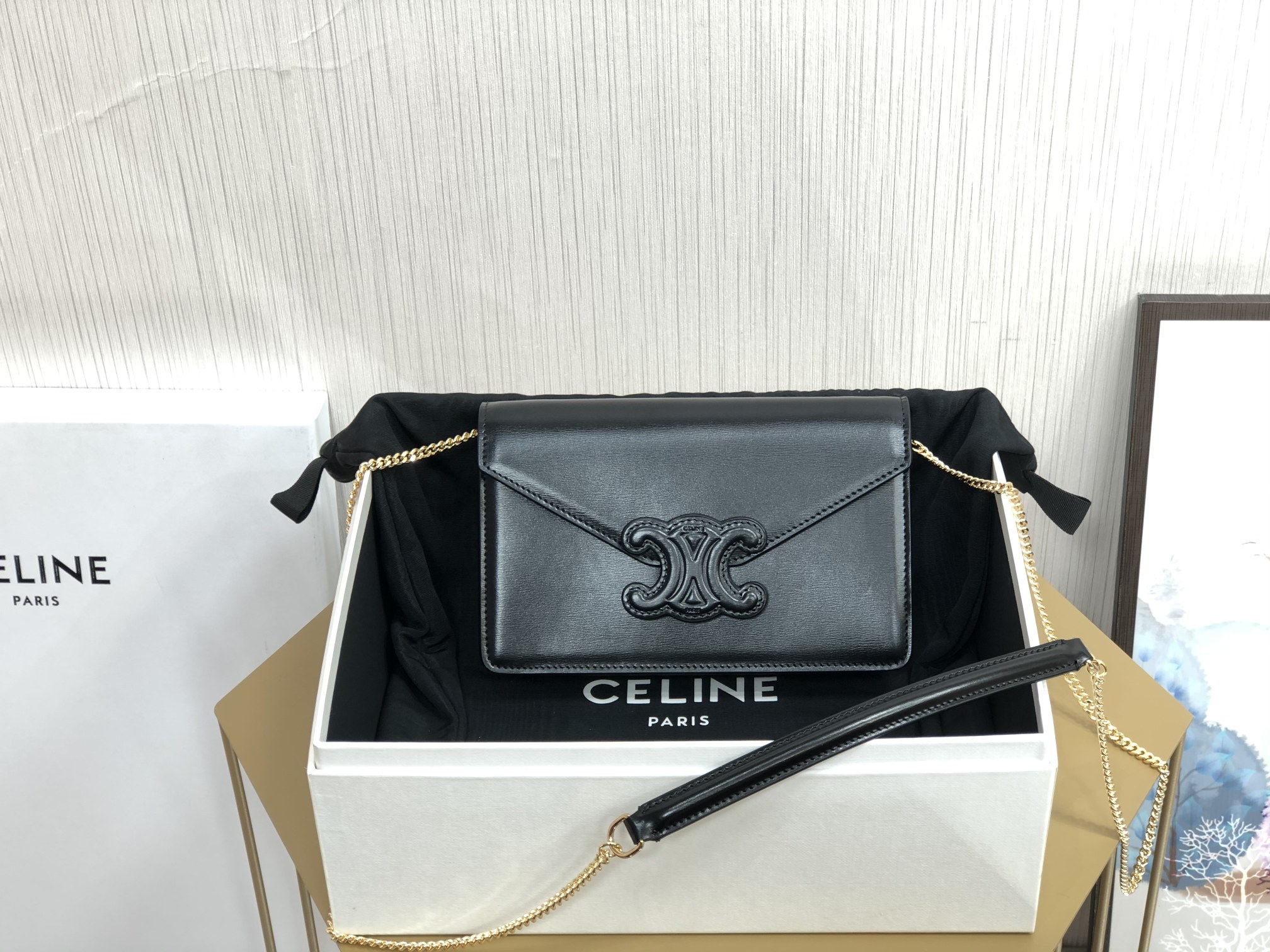 1:1 Replica Celine Wallet On Chain Triomphe Black For Women 7in/19cm 10J733DPV.38NO