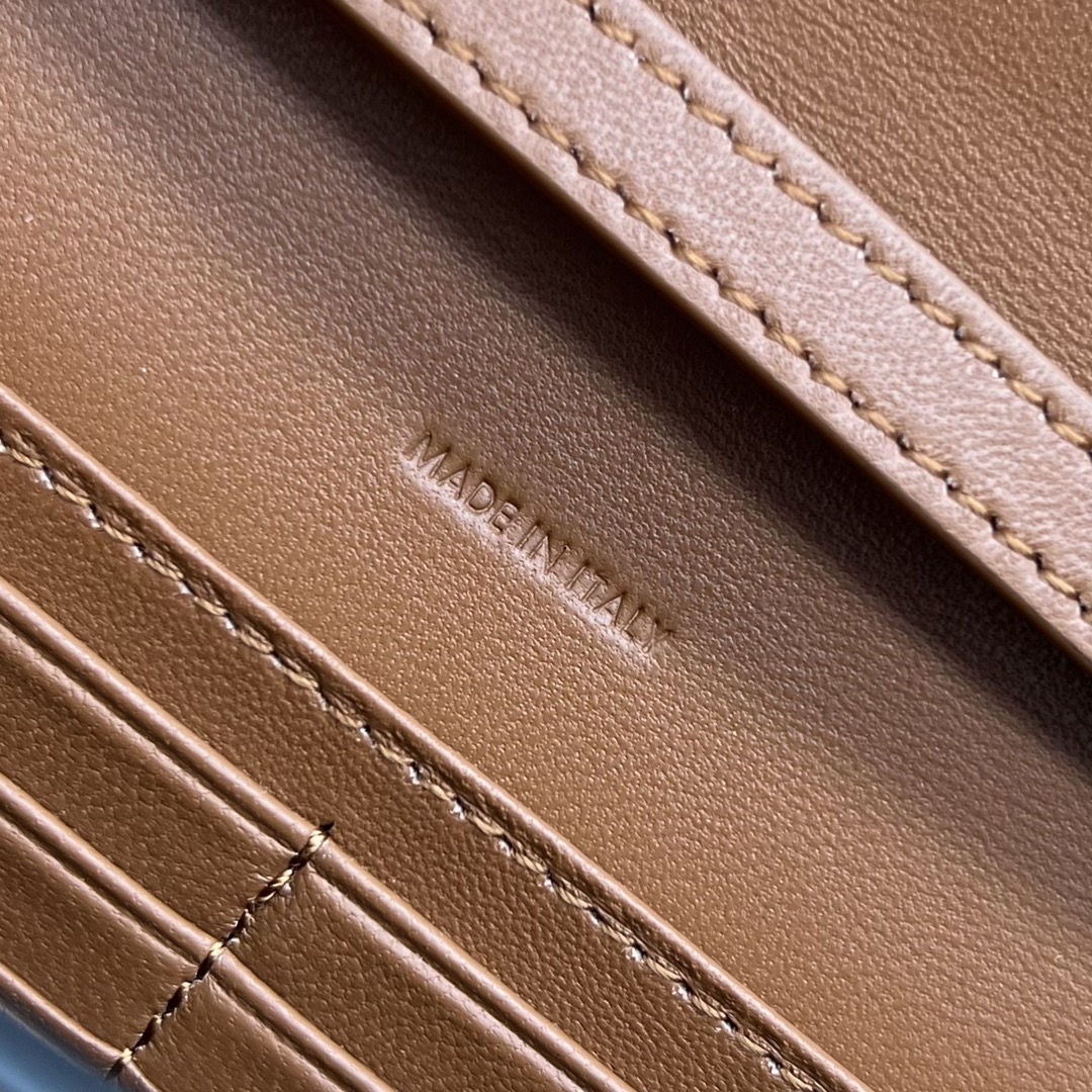 1:1 Replica Celine Wallet On Chain Triomphe In Textile Natural / Tan For Women 7in/19cm 10J972DB2.02NT - Image 2