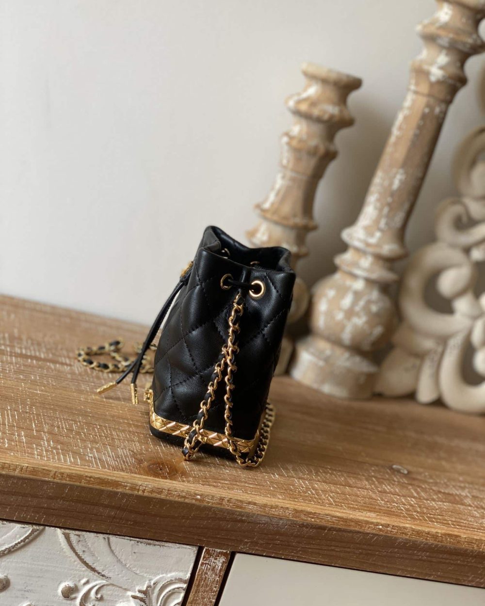 [REP 1:1] Chain Bucket Black/White For Women 5.5 in / 14 cm