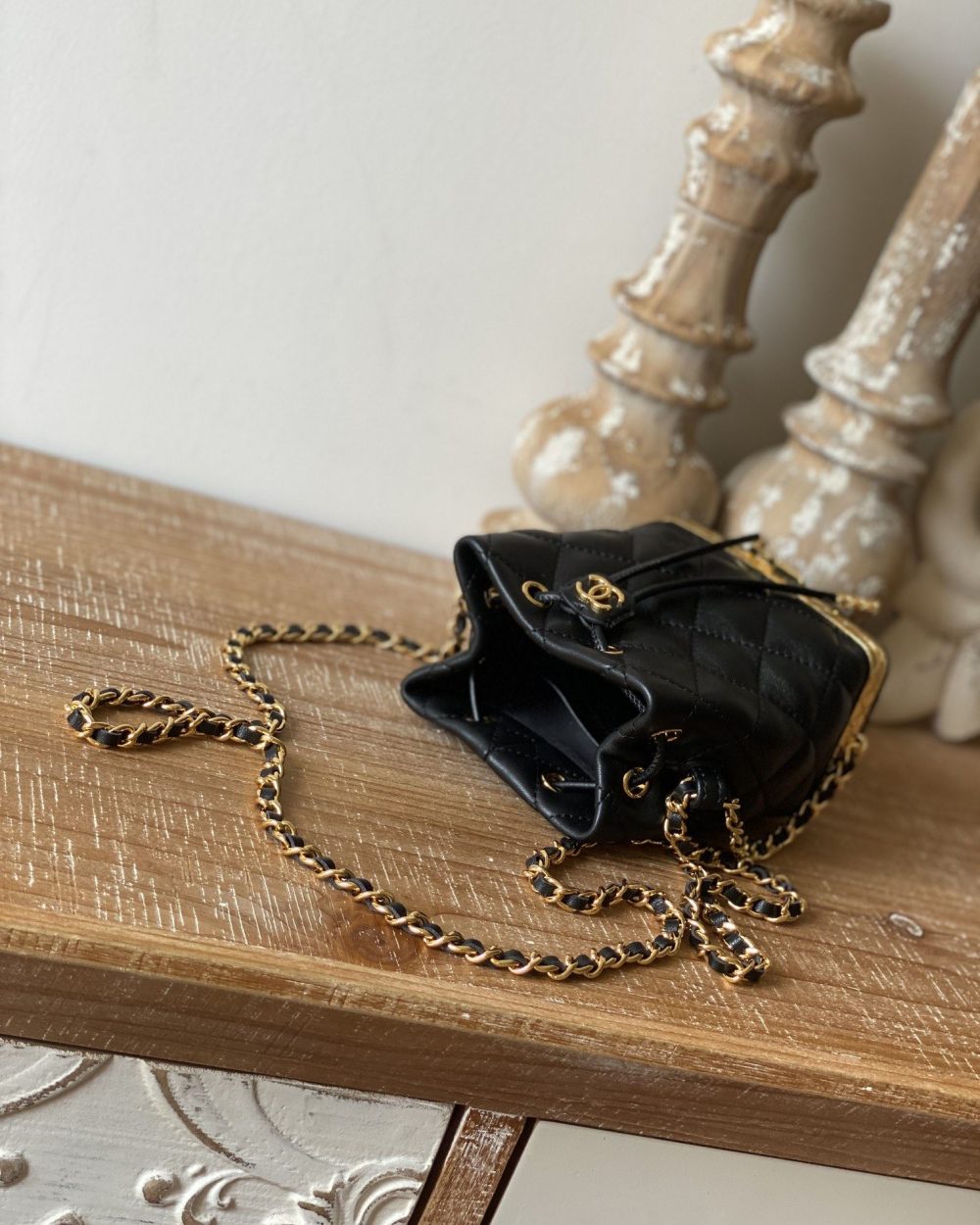 [REP 1:1] Chain Bucket Black/White For Women 5.5 in / 14 cm