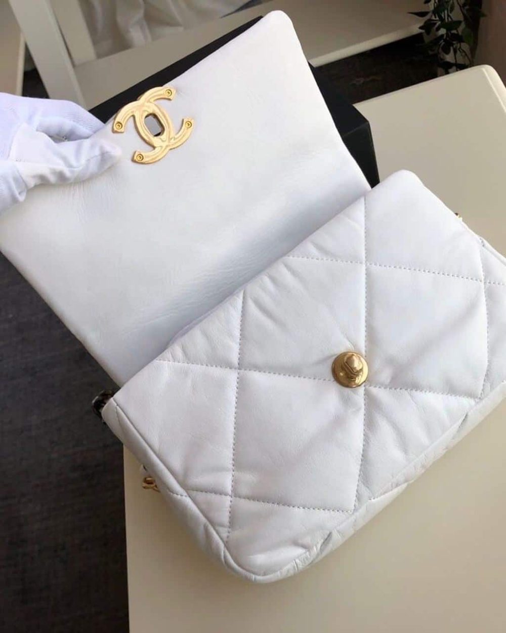 [REP 1:1] Chanel 19 HandBag White For Women 10.1in/26cm AS1160