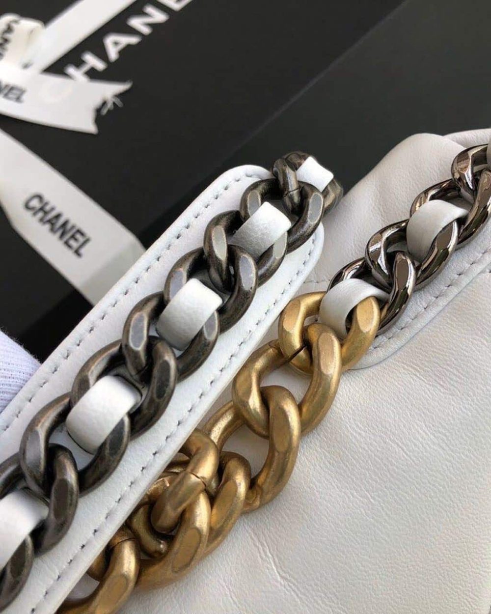 [REP 1:1] Chanel 19 HandBag White For Women 10.1in/26cm AS1160