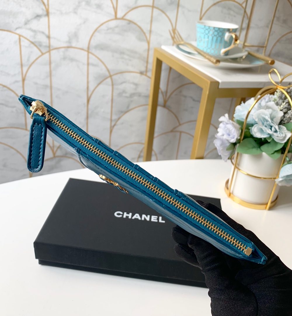 1:1 Replica Chanel 19 Matelasse Phone and Card Case Blue Bag For Women 19cm/7.5in