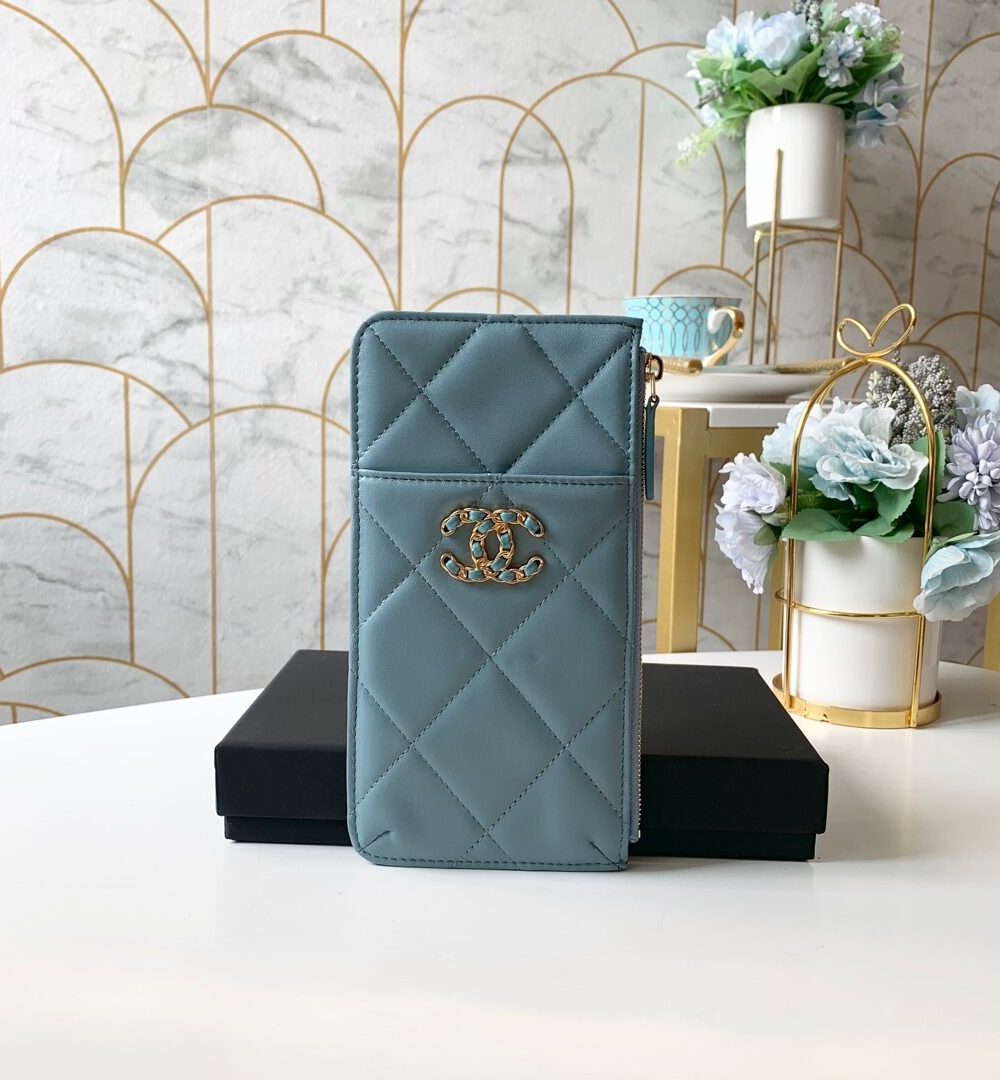 1:1 Replica Chanel 19 Matelasse Phone and Card Case Light Blue Bag For Women 19cm/7.5in