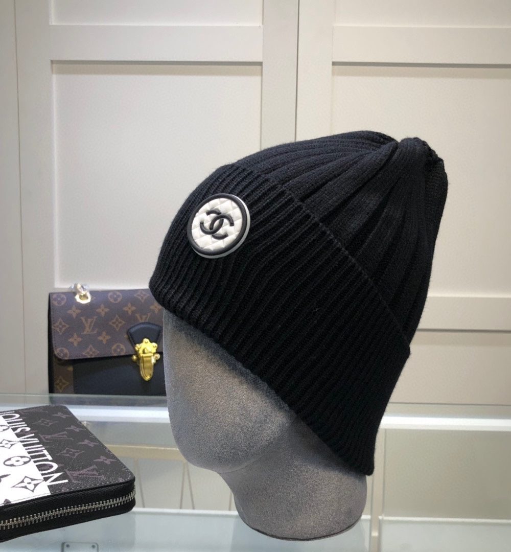 Chanel Beanie In Black