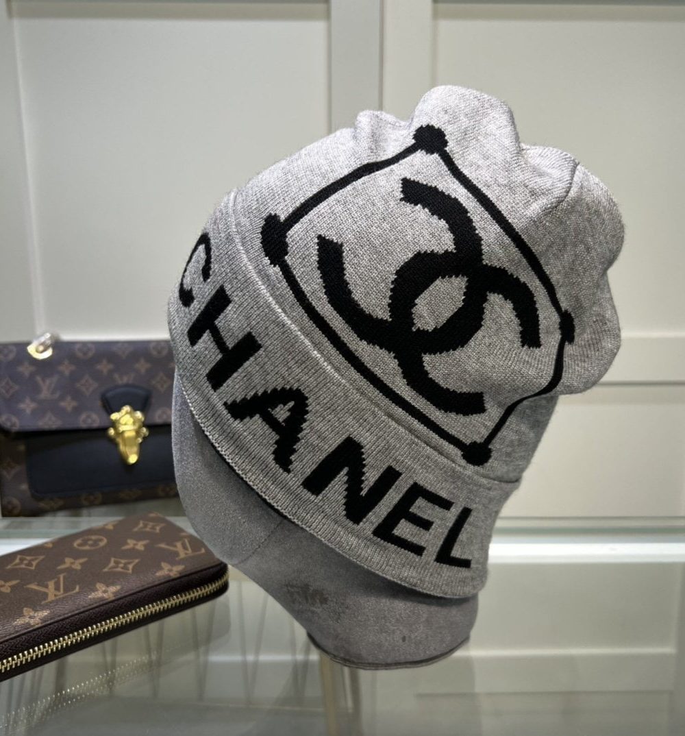 Chanel Beanie In Grey