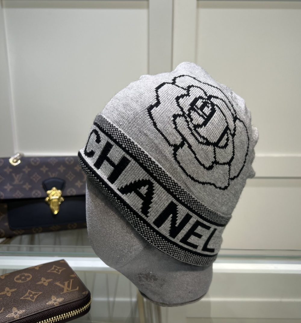 Chanel Beanie In Grey