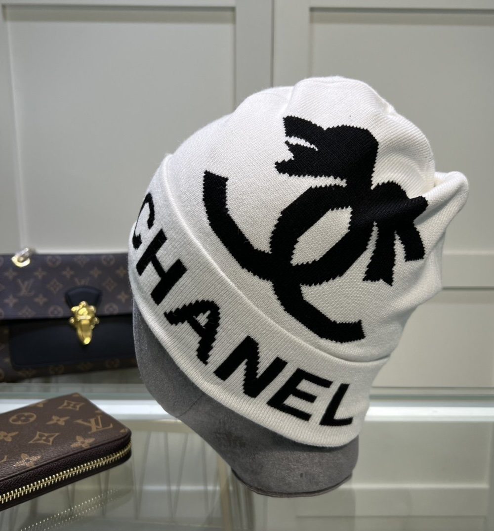 Chanel Beanie In White