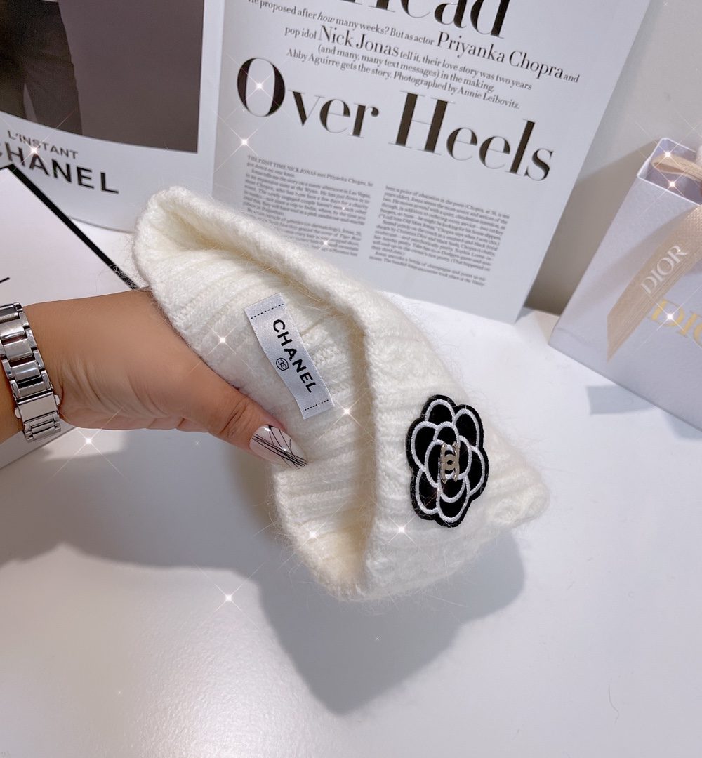 Chanel Beanie White